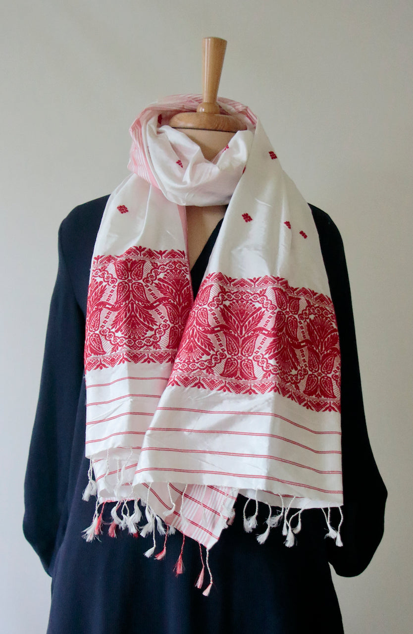 Traditional Mulberry Silk / Pat Silk Stole / Gamucha from Assam