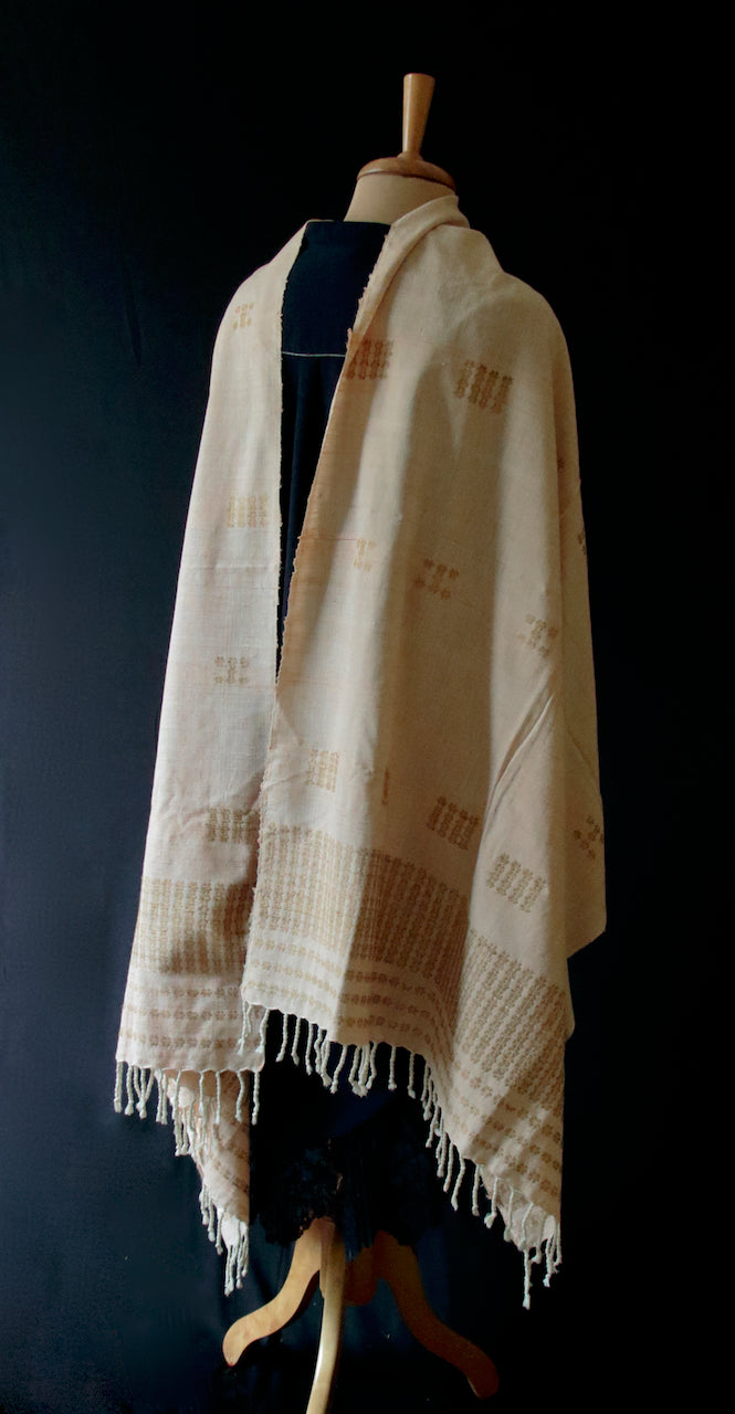 Light Peach Colour Natural Dyed Hand woven Eri Silk Shawl / Dupatta