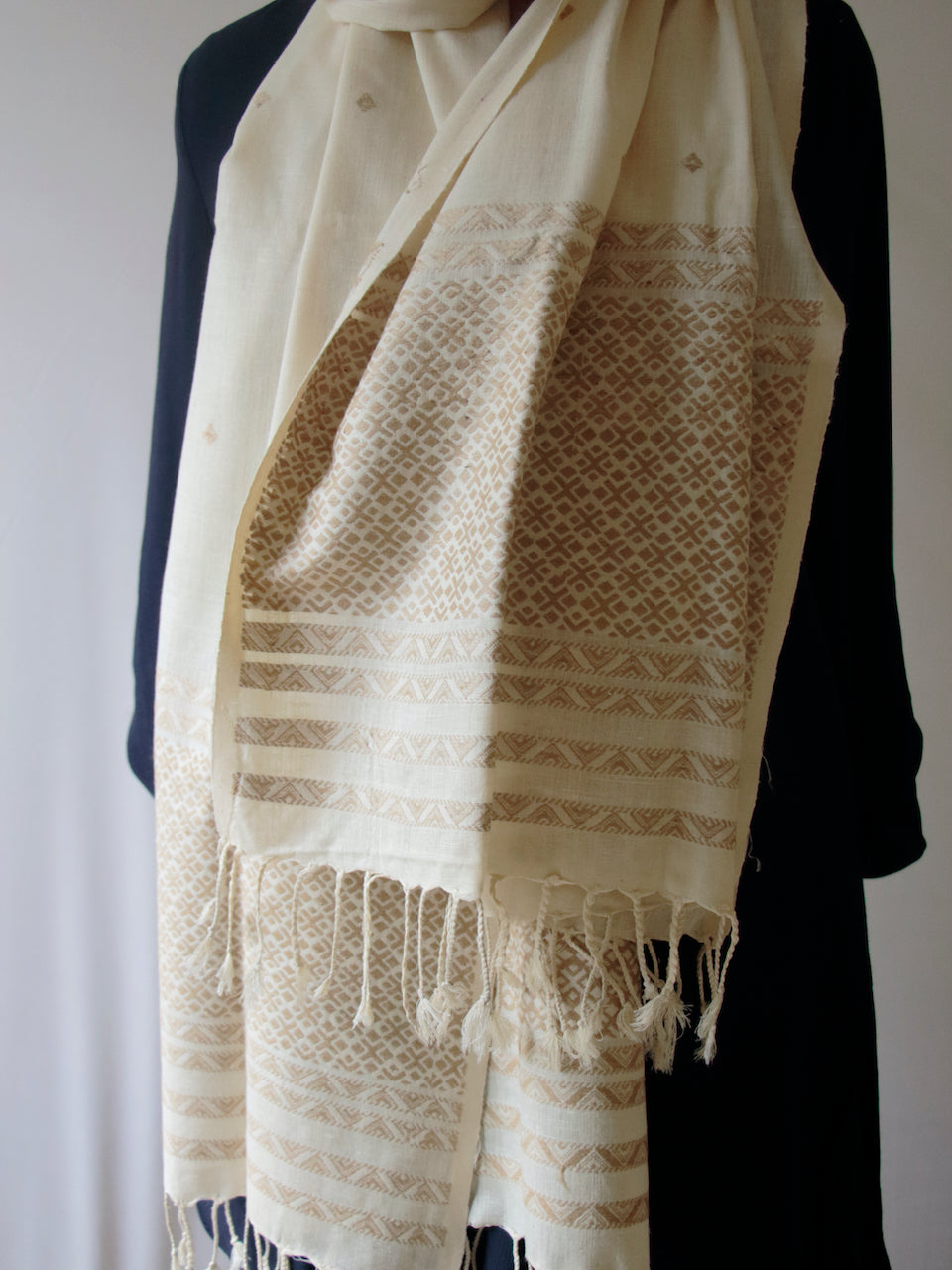 Handwoven Eri Silk Stole / Scarf in natural colours from Assam