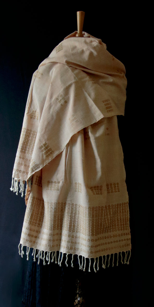 Light Peach Colour Natural Dyed Hand woven Eri Silk Shawl / Dupatta
