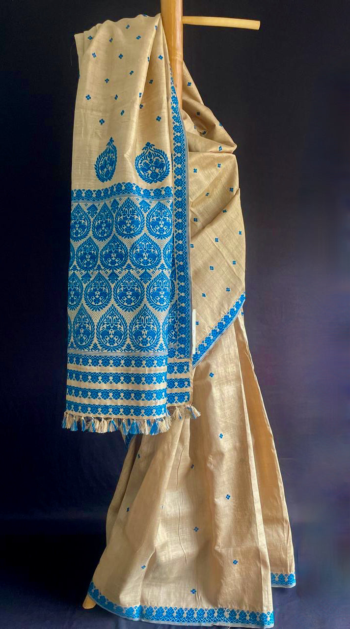 Handloom Traditional Design Muga Silk Saree from Assam korobidesign