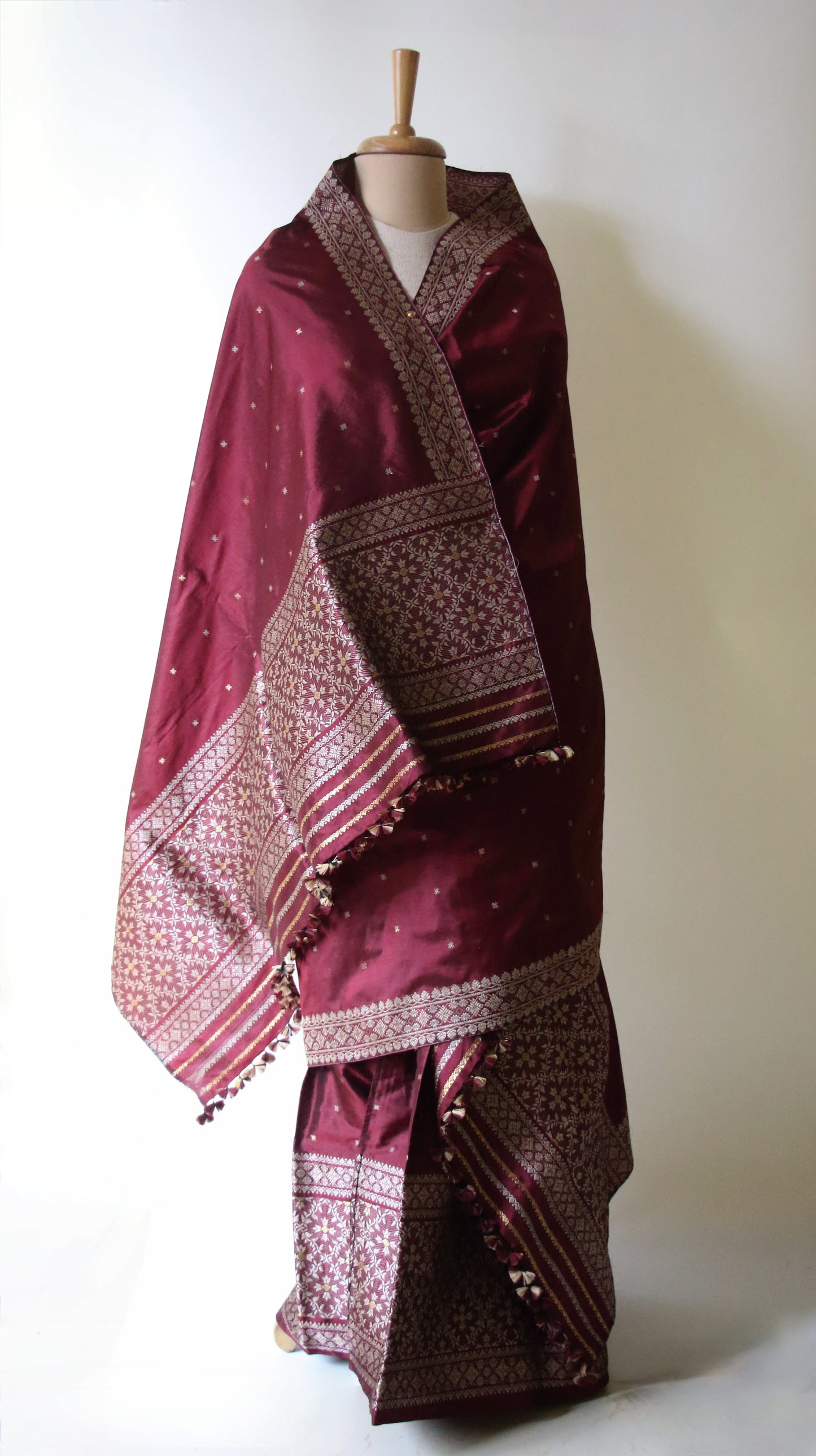 Maroon Natural Dyed  Mulberry Silk Traditional Mekhla Chador Set