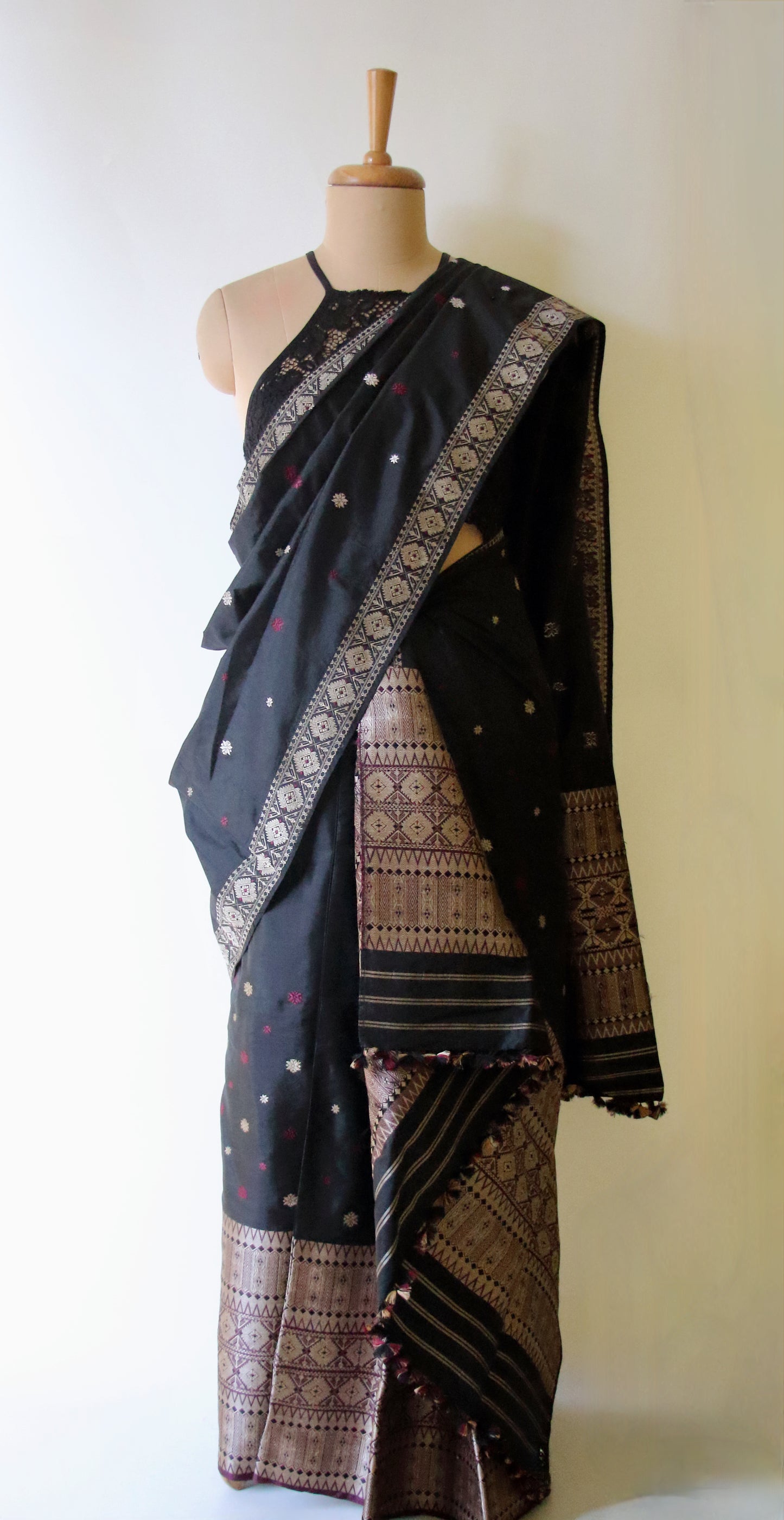 Black Natural Dyed  Mulberry Silk Traditional Mekhla Chador Set
