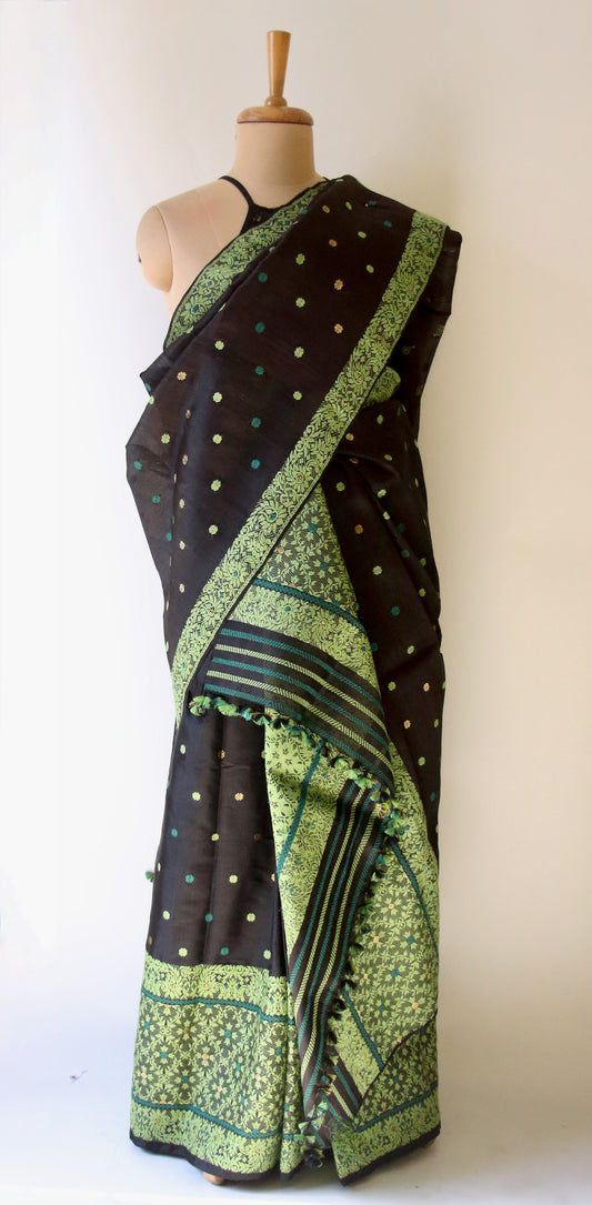 Black Colour Traditional Handloom Mulberry Silk Mekhla Chador Set