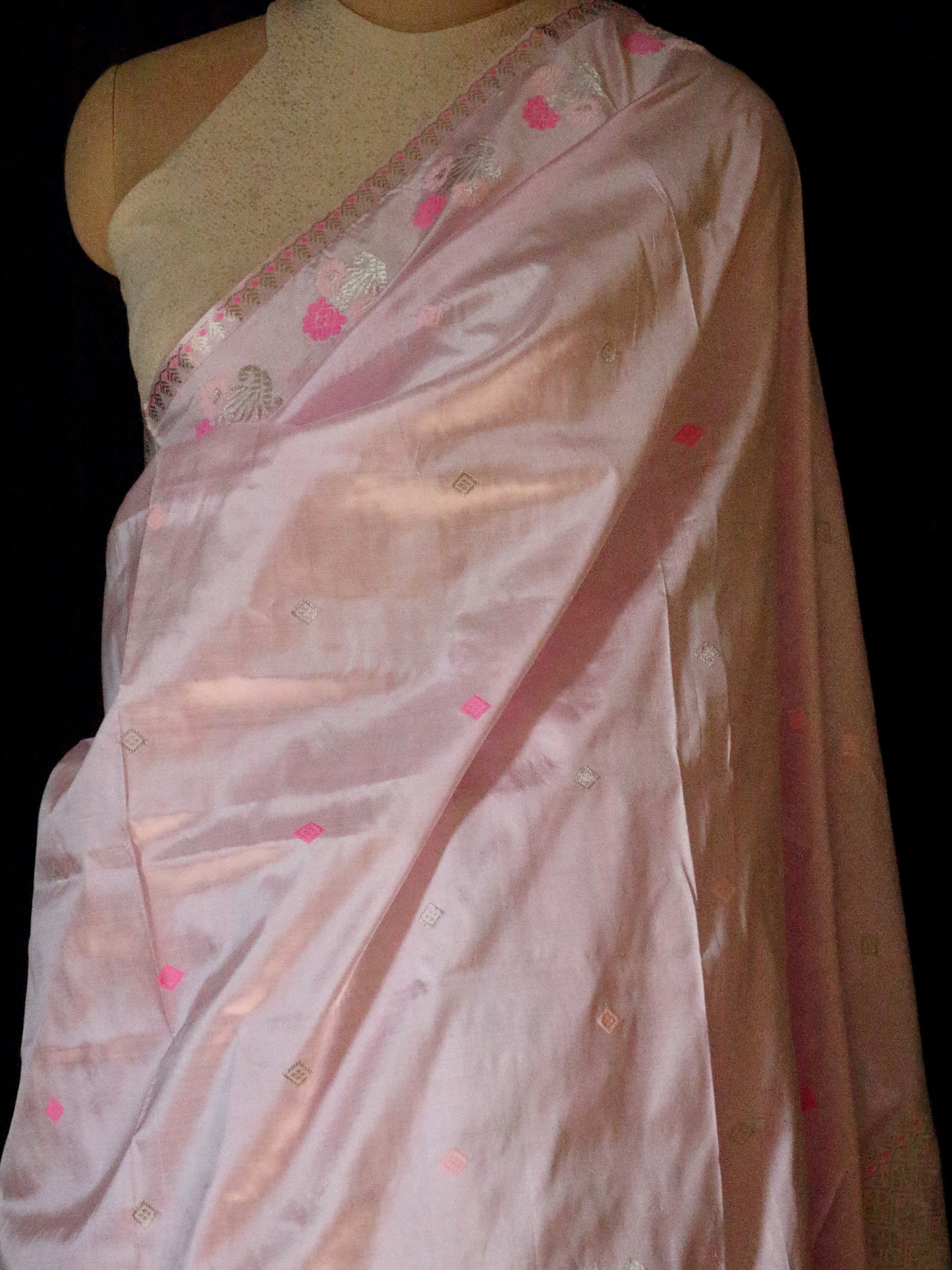 Soft Pink Traditional Handloom Mulberry Silk Mekhla Chador Set