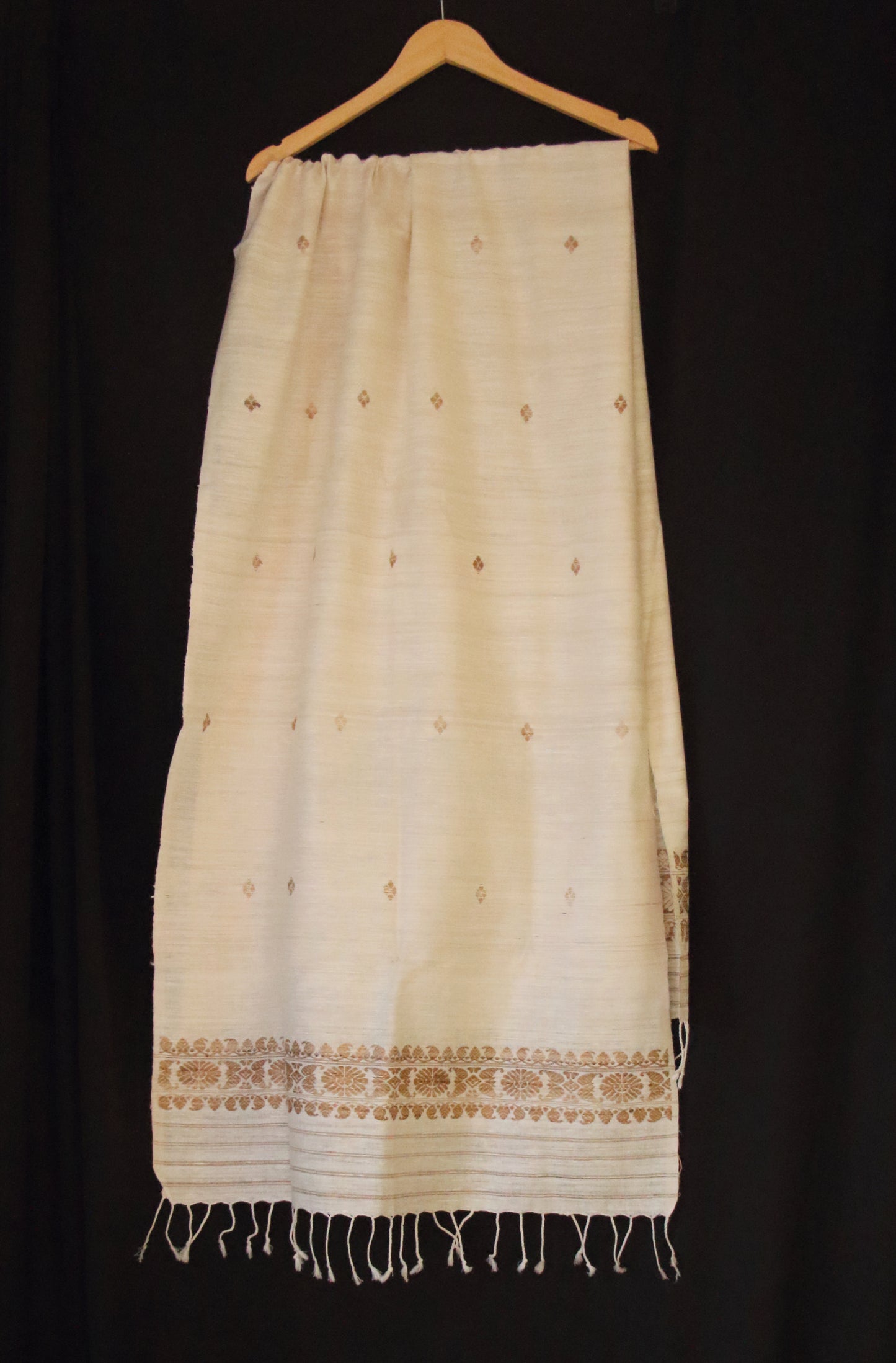 Natural Off White colour Eri Silk Handwoven Scarf / Stole from Assam