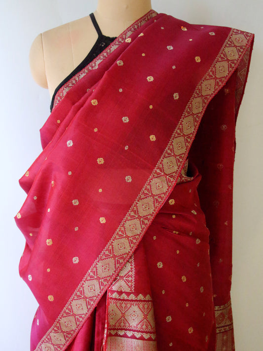 Natural Dyed Handloom Mulberry Silk Mekhla Chador Set