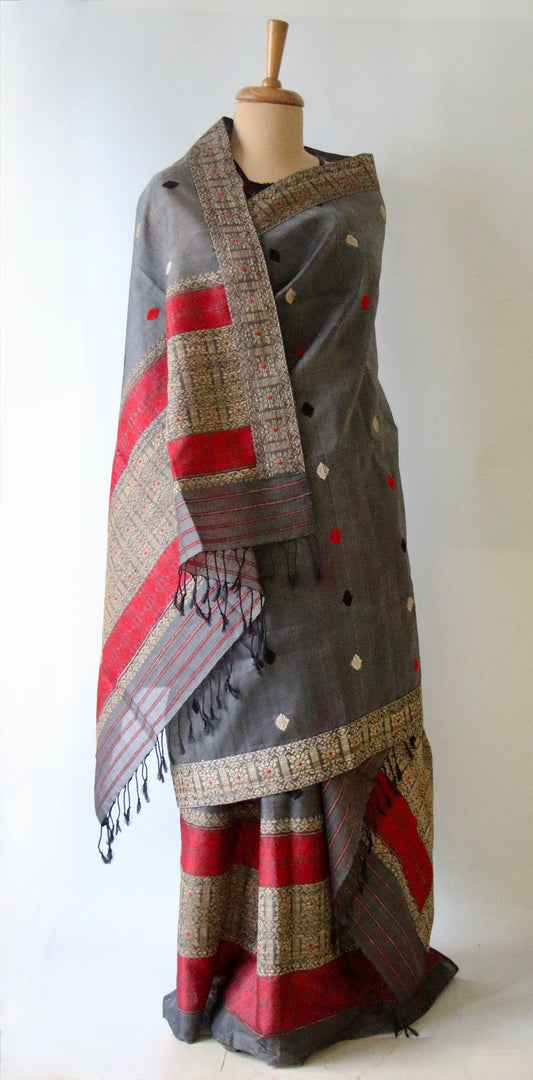 Natural Dyed Grey Cotton Silk Handloom Mekhela Chador Set