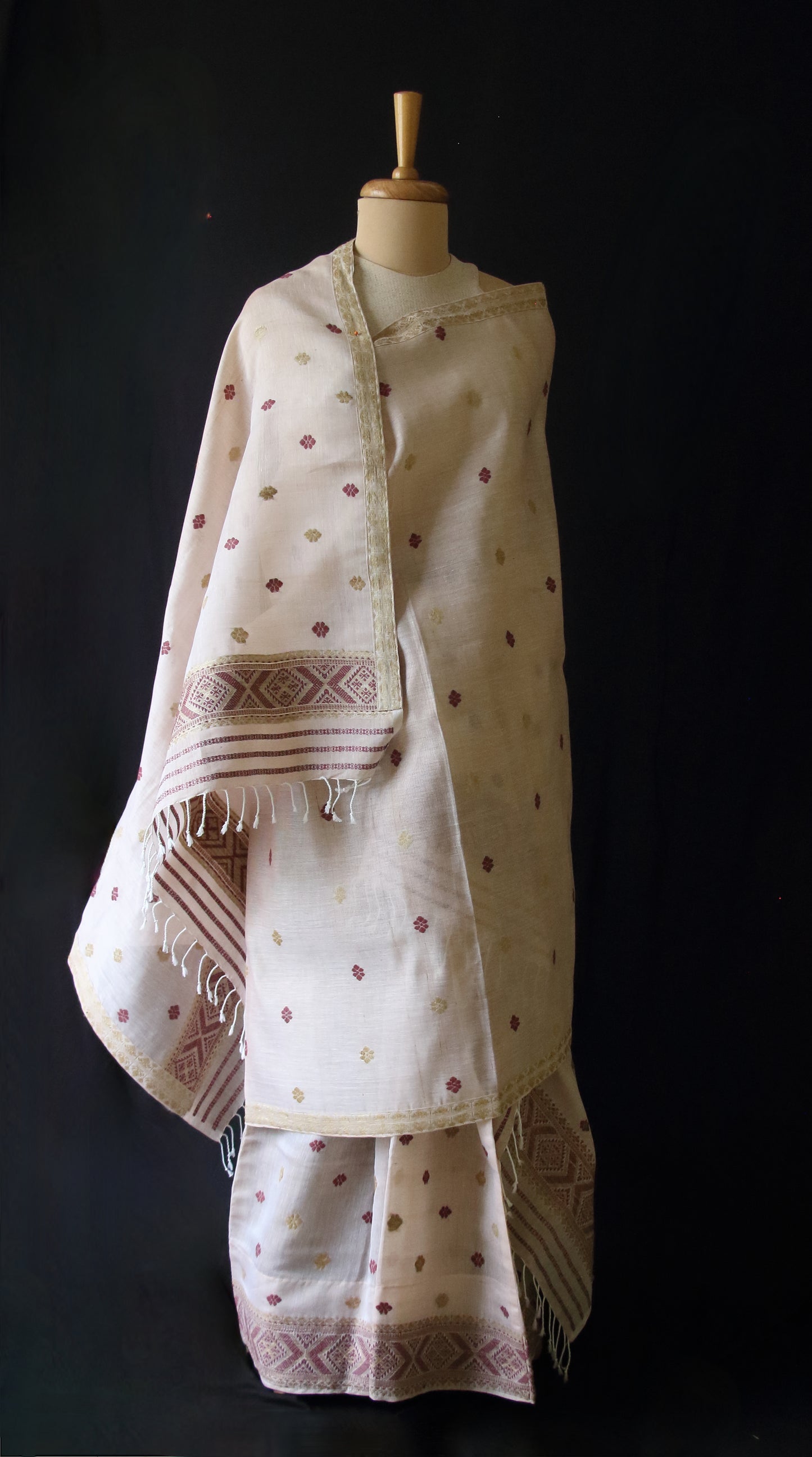 Natural Dyed Light Peach Cotton Silk Handloom Mekhela Chador Set