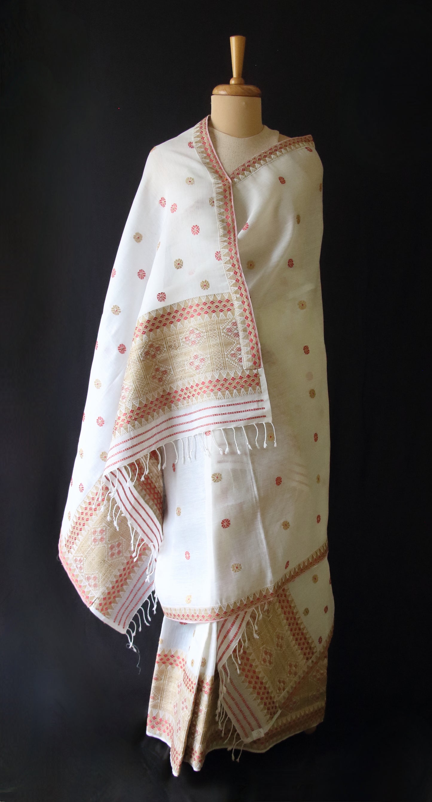 Natural Dyed Beige Cotton Silk Handloom Mekhela Chador Set