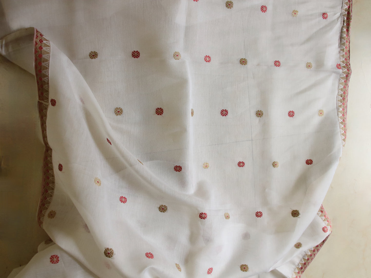 Natural Dyed Beige Cotton Silk Handloom Mekhela Chador Set