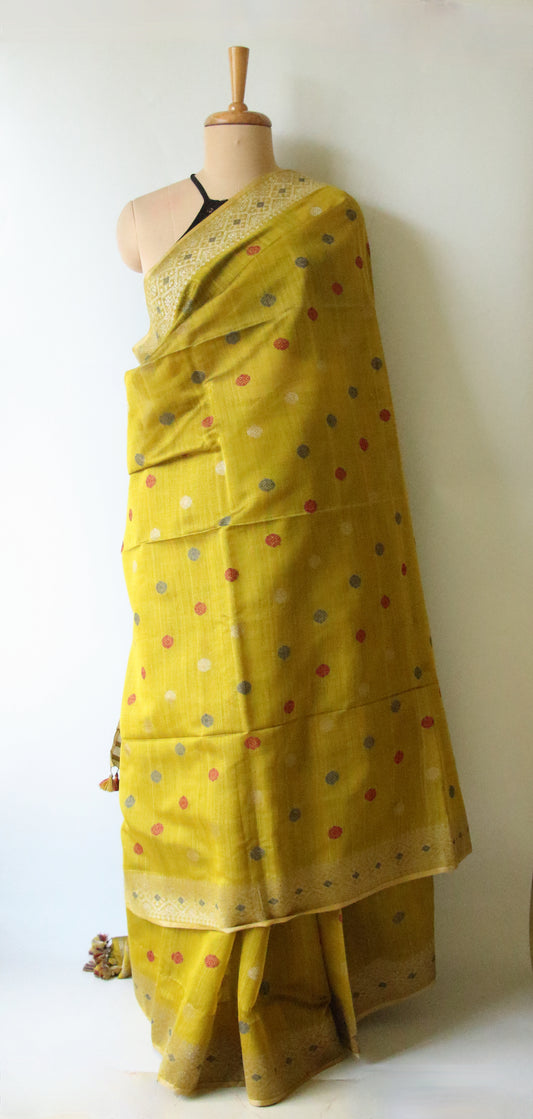 Natural Dyed Bright Green Handloom Silk Saree from Assam