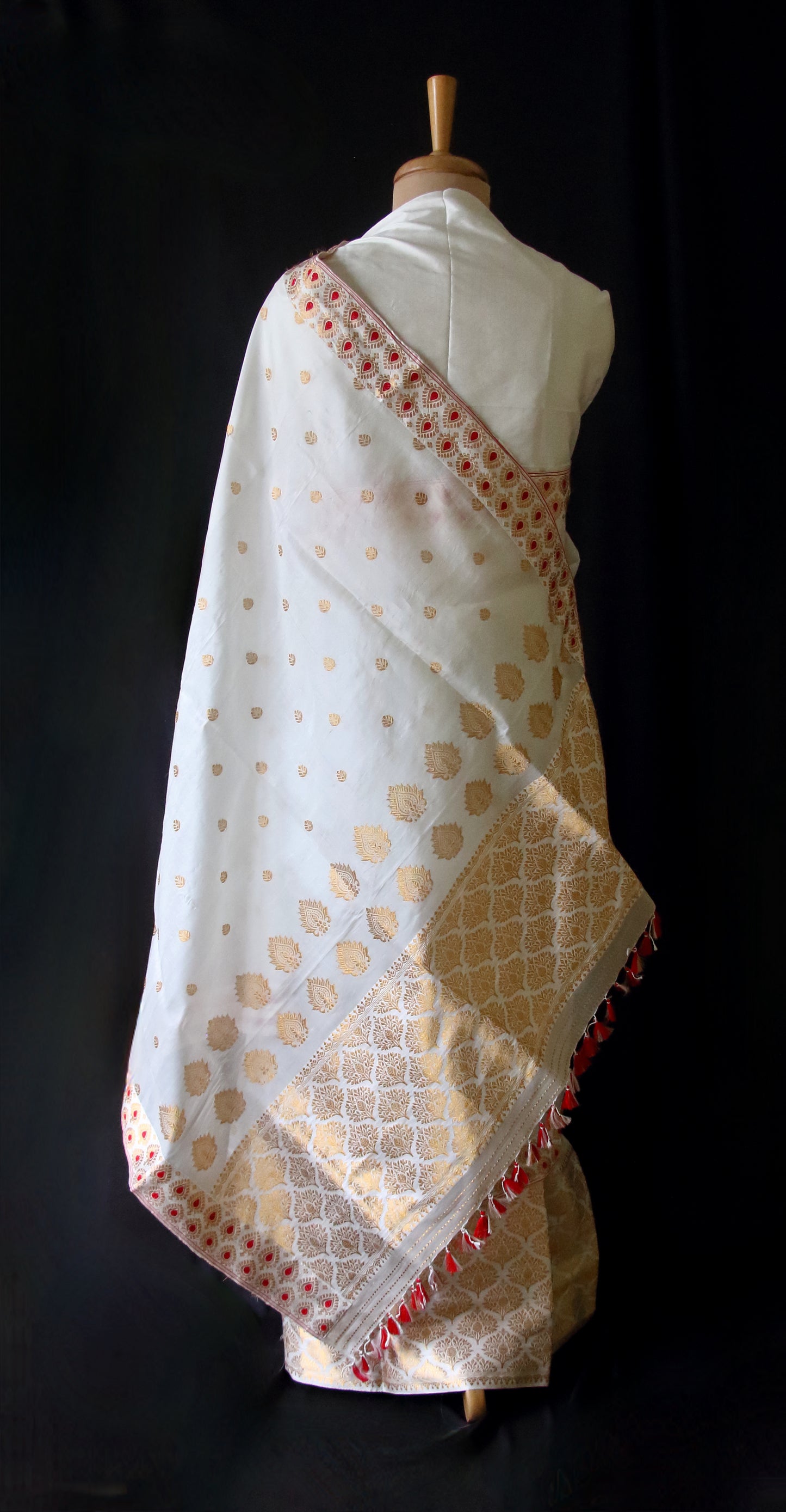 White Bridal Mulberry Silk Mekhla Chador Set