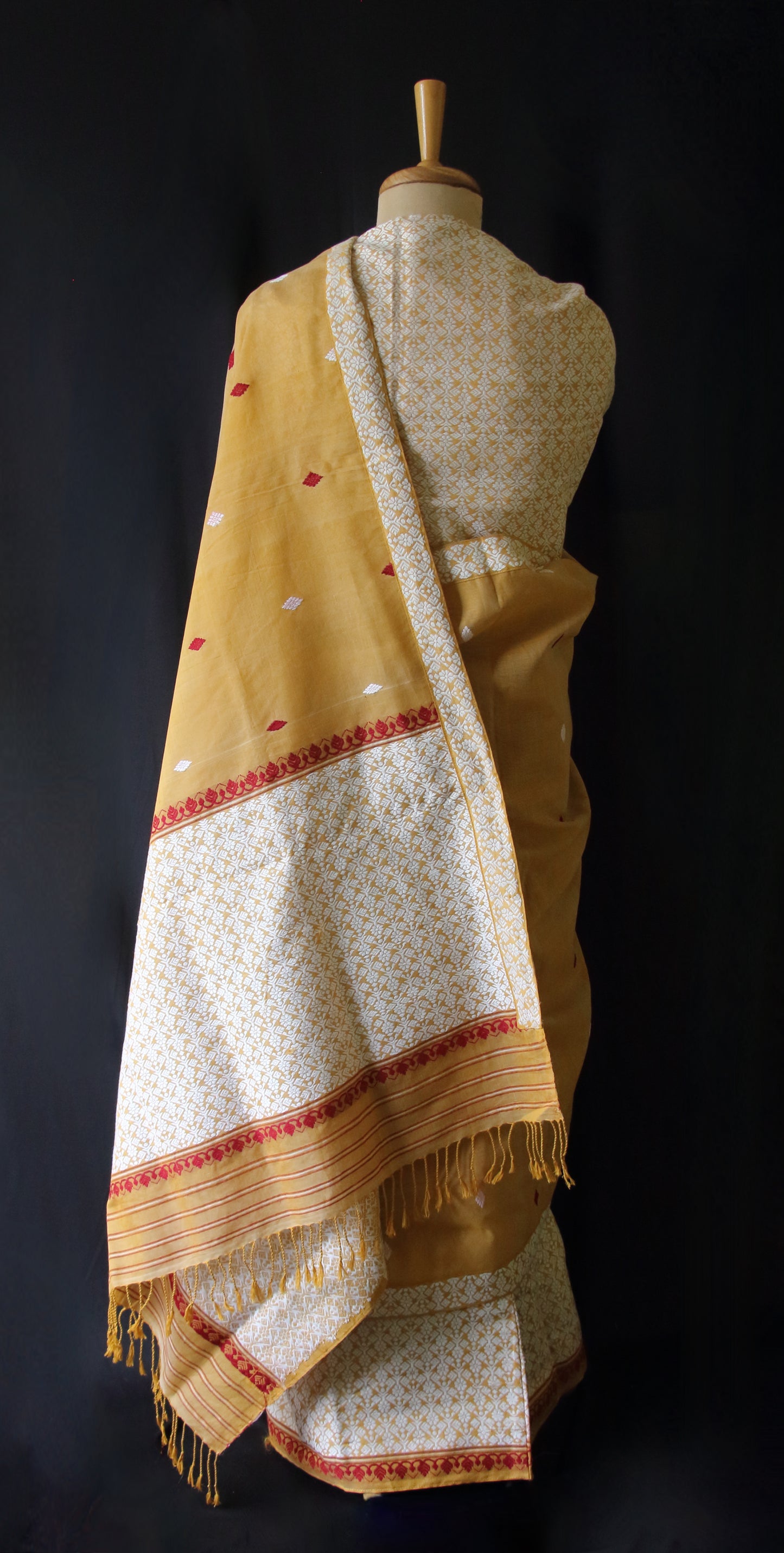 Natural Dyed Mustard Yellow Cotton Silk Handloom Mekhela Chador Set
