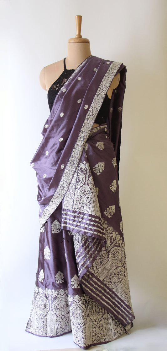 Violet Traditional Handloom Mulberry Silk Mekhla Chador Set