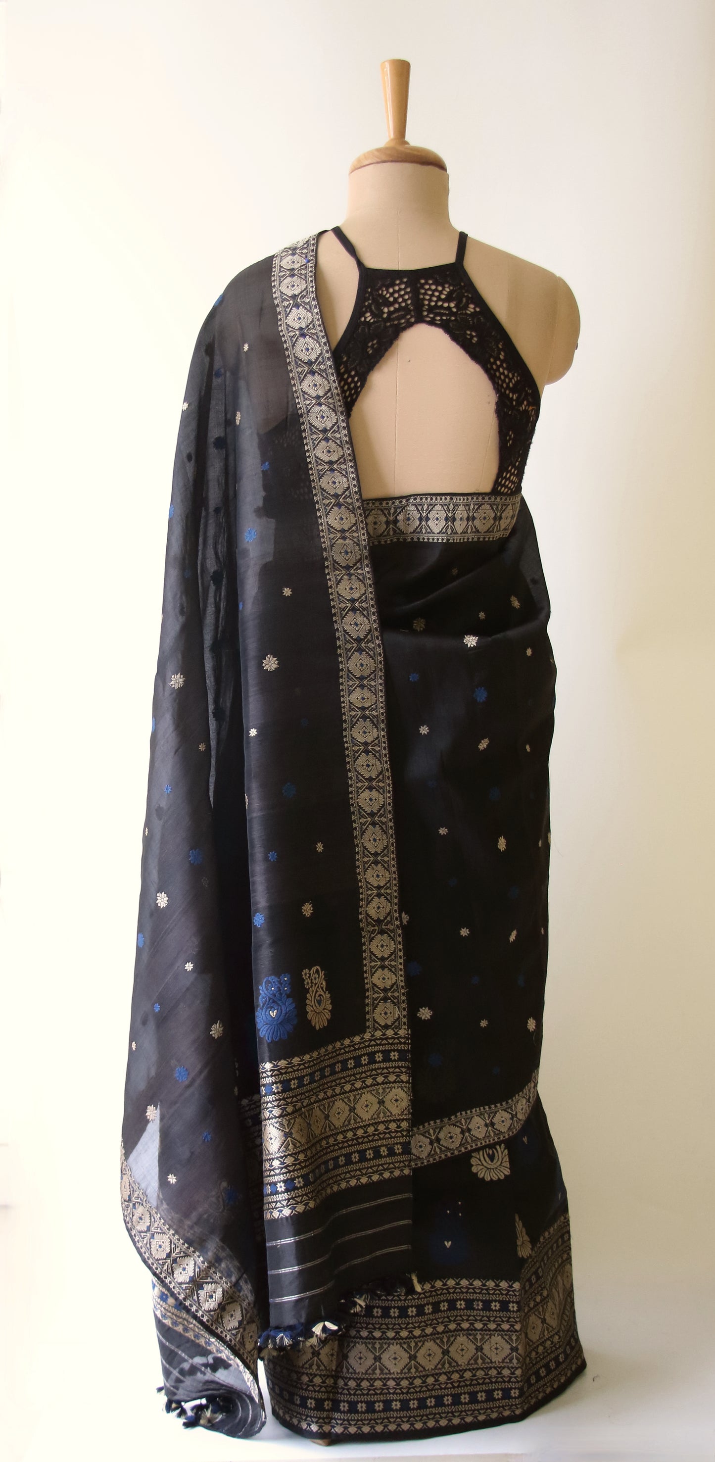 Natural Dyed Dark Grey Mulberry Silk Mekhla Chador Set