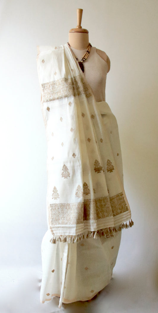 Off White Handloom Mulberry / Eri Silk saree With Muga Spun Silk Motifs