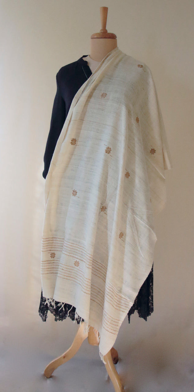 Eri Silk Shawls / Handwoven / Handspun from Assam with Beige motifs