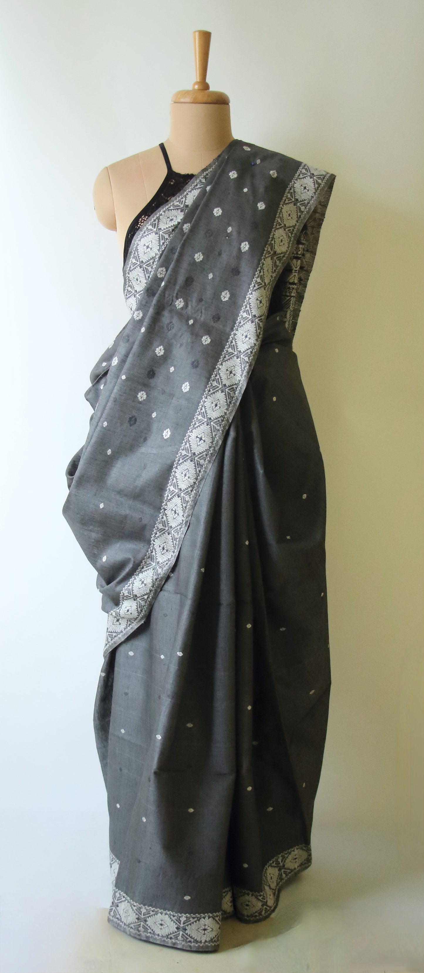 Natural Dyed Dark Grey Handloom Eri Silk / Mulberry Silk Sari from Assam