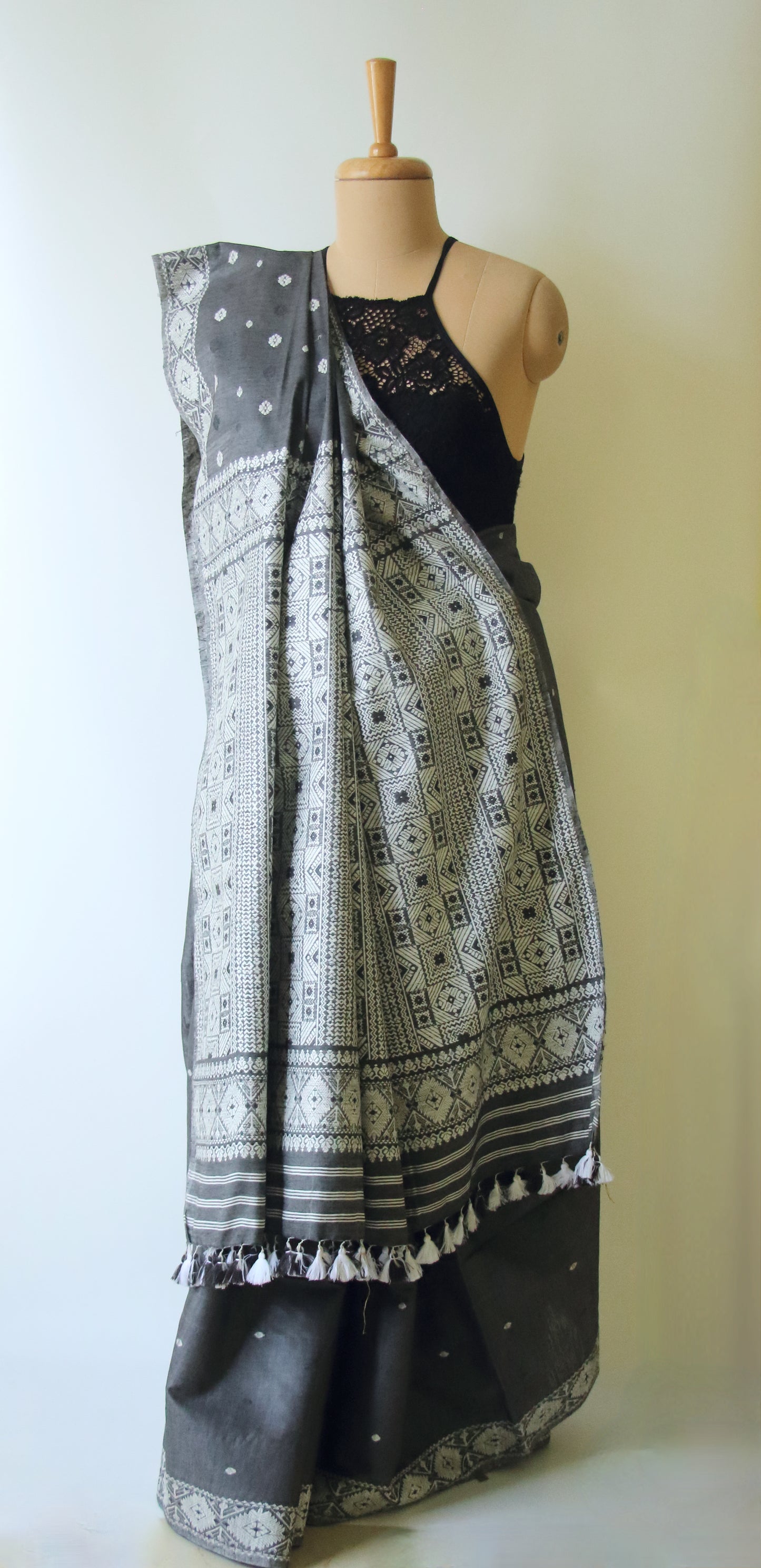 Natural Dyed Dark Grey Handloom Eri Silk / Mulberry Silk Sari from Assam