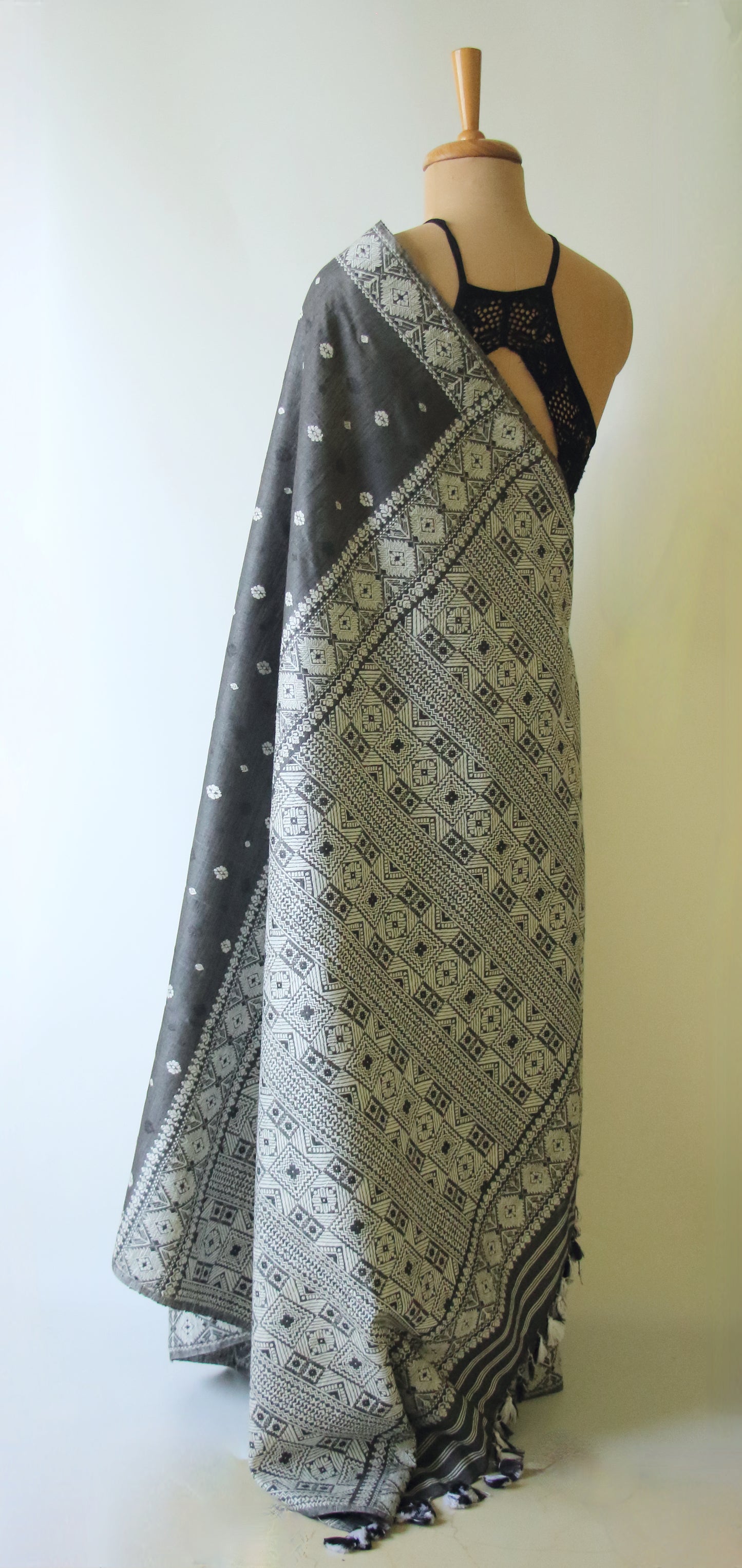 Natural Dyed Dark Grey Handloom Eri Silk / Mulberry Silk Sari from Assam