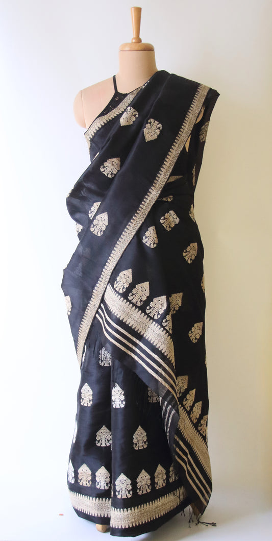 Black Kesa Pat / Organza Handloom Mulberry Silk Mekhla Chador Set