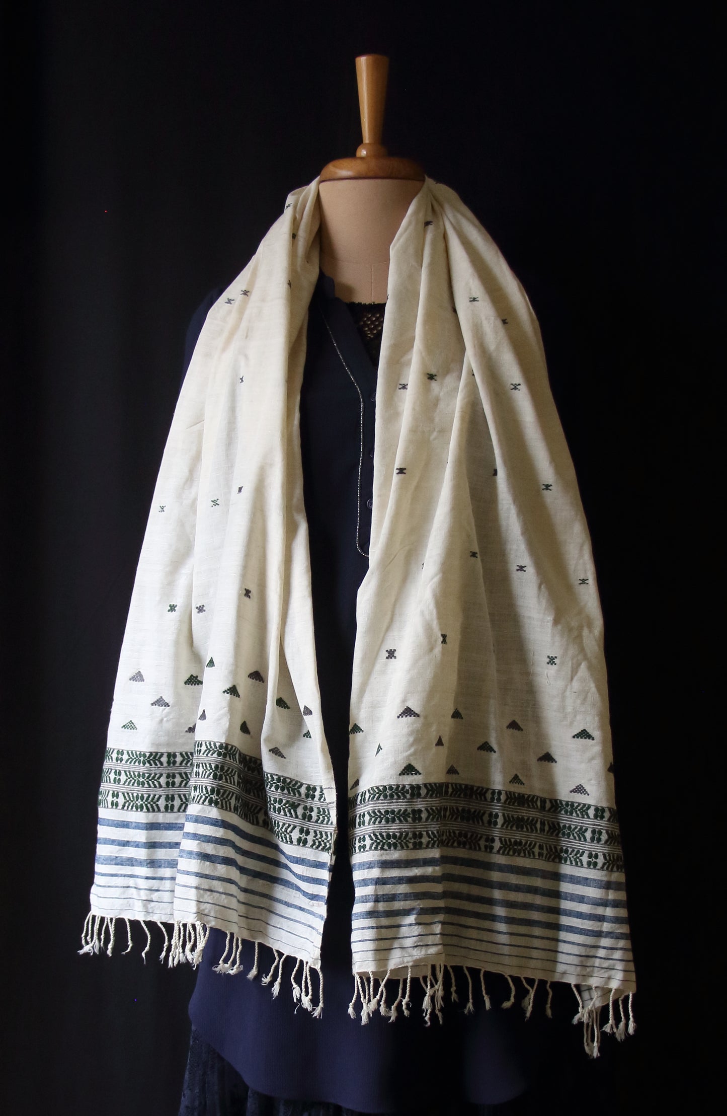 Natural Off White colour Eri Silk Handwoven Scarf from Assam