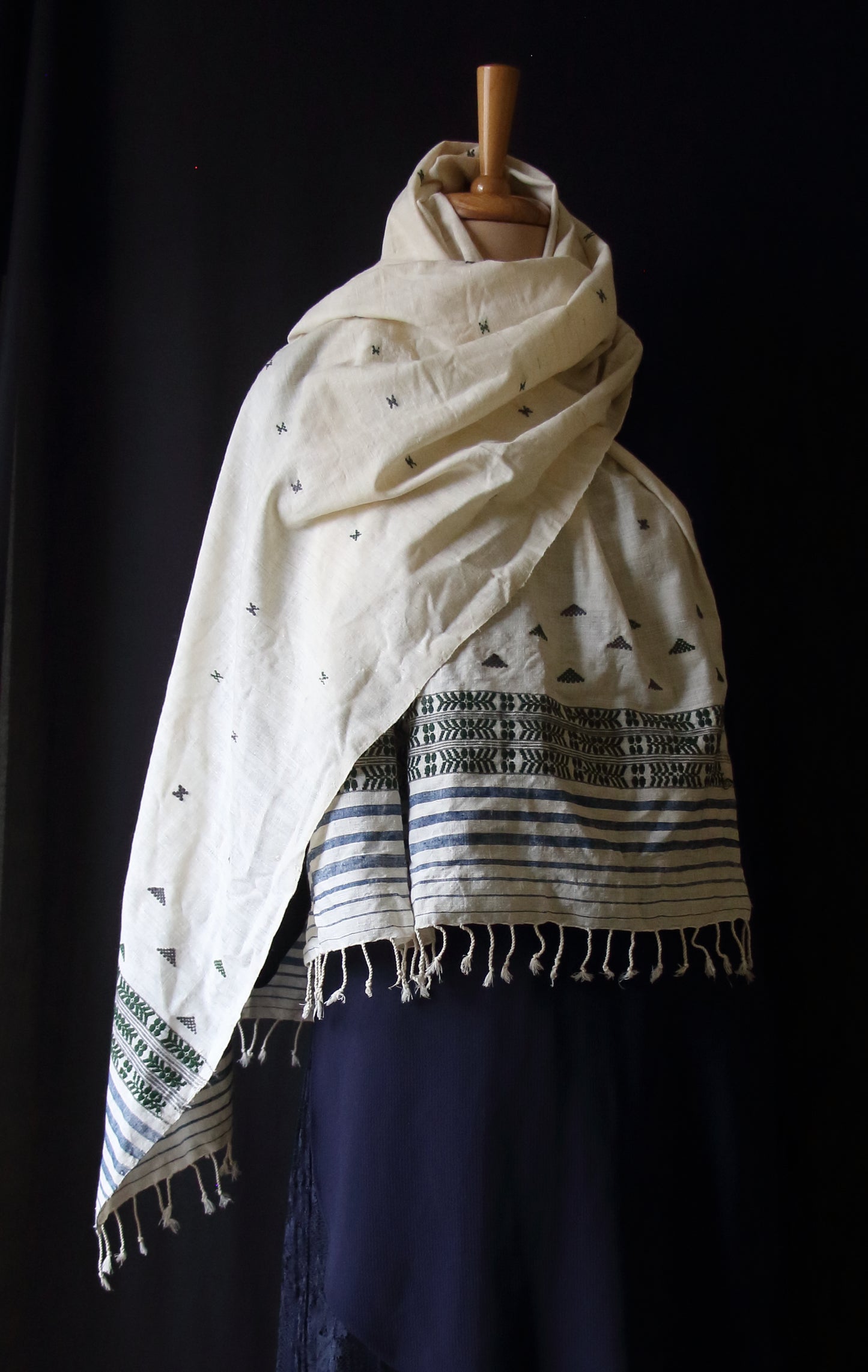 Natural Off White colour Eri Silk Handwoven Scarf from Assam
