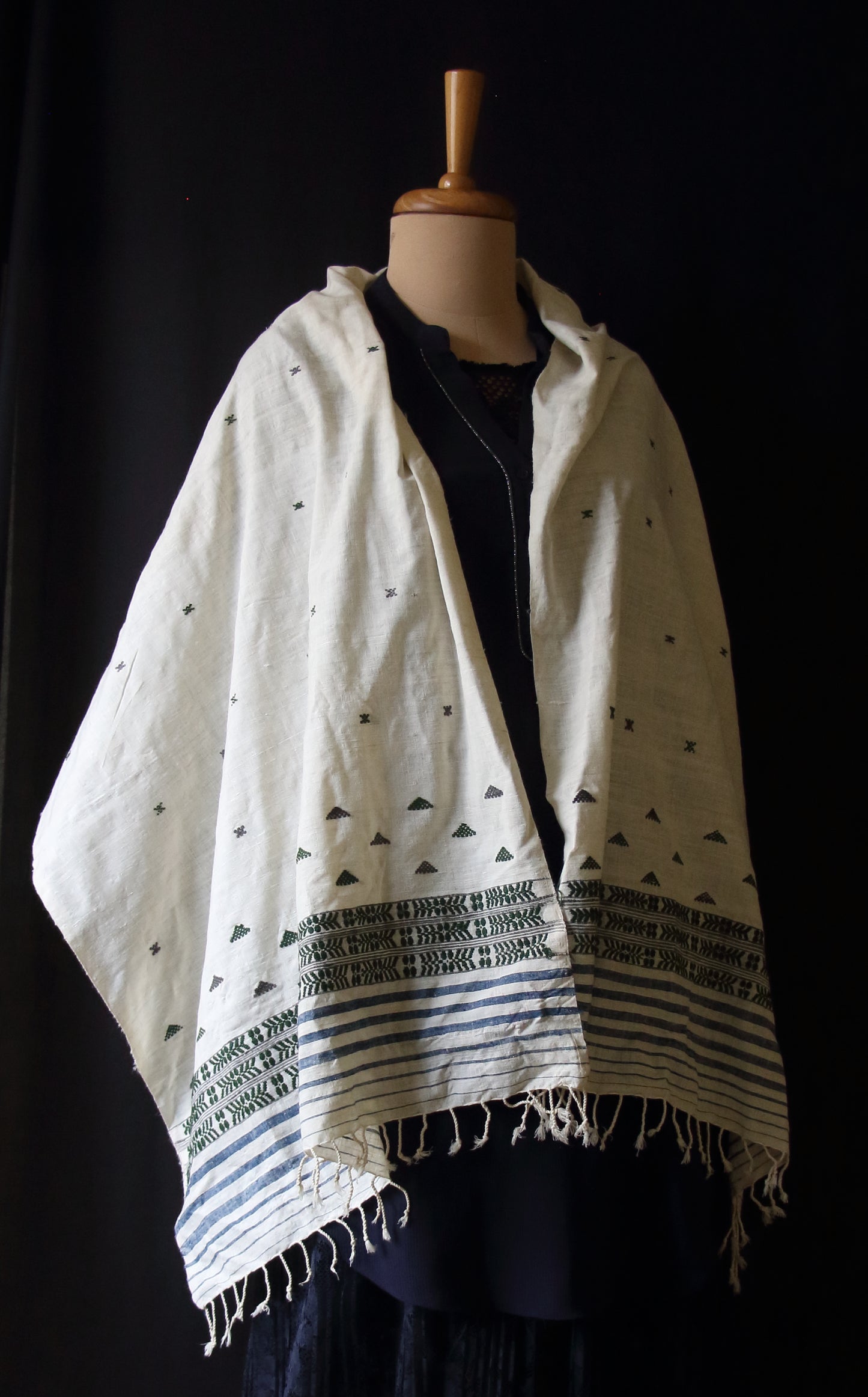 Natural Off White colour Eri Silk Handwoven Scarf from Assam