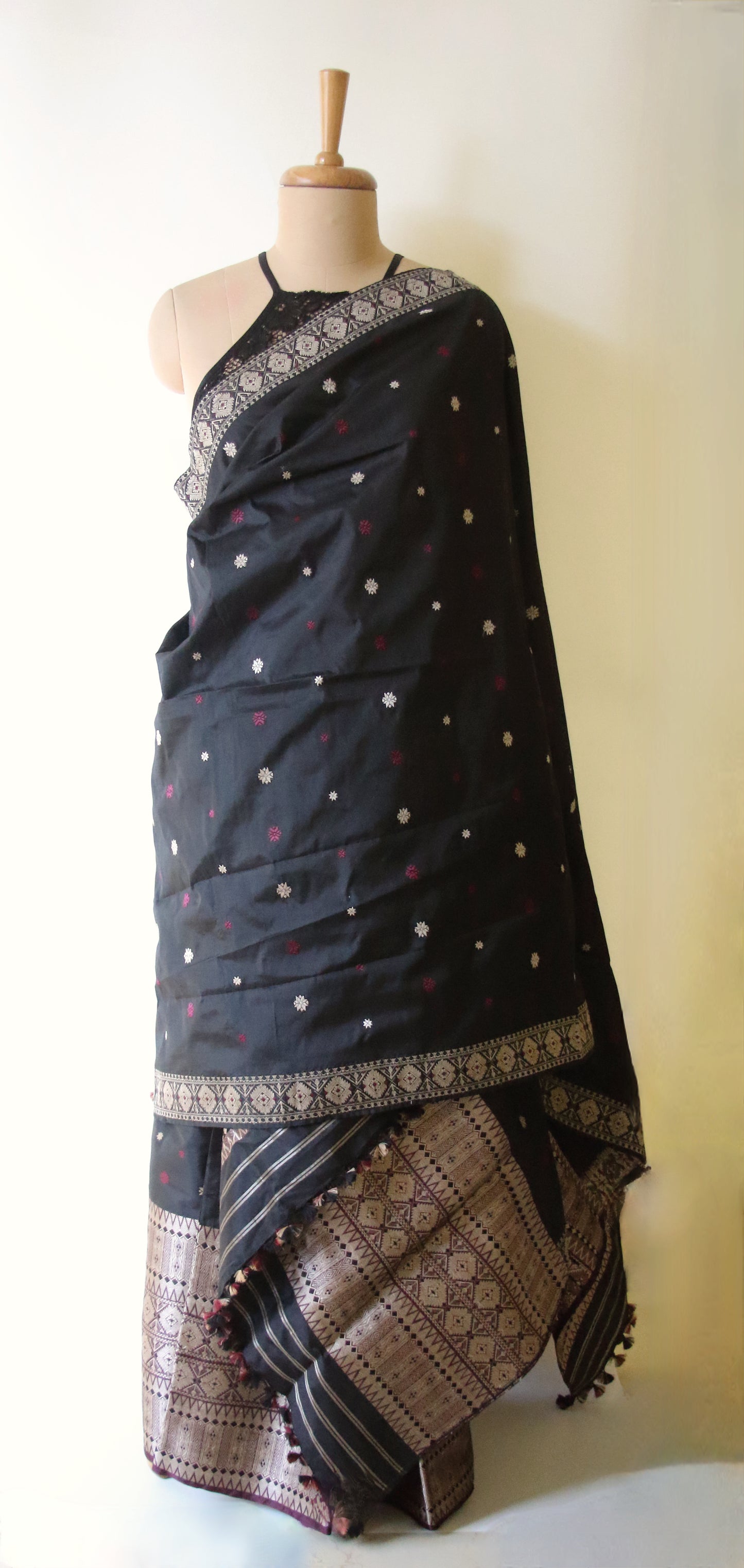 Black Natural Dyed  Mulberry Silk Traditional Mekhla Chador Set