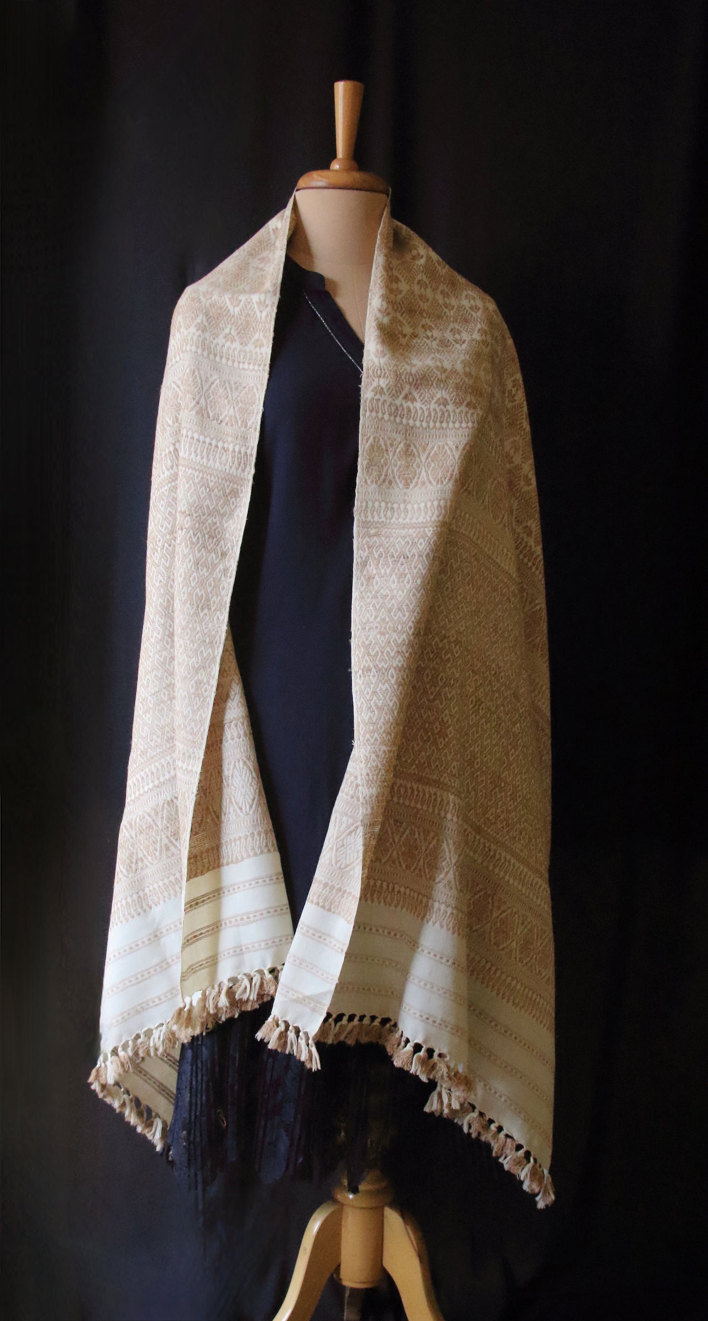 Eri Silk Handwoven All Over Patterned Shawl from Assam