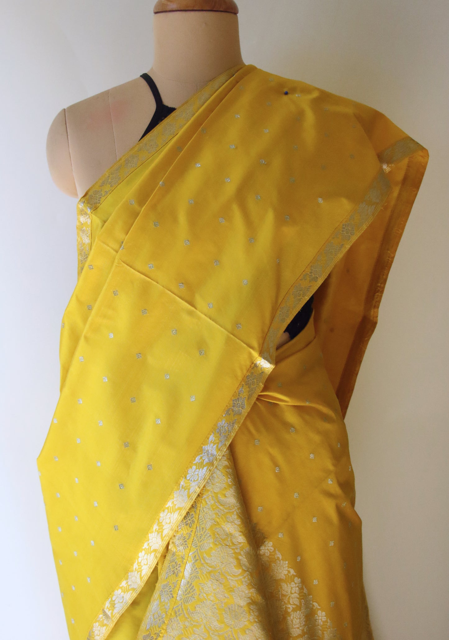 Lemon Yellow Mulberry Silk Traditional Mekhla Chador Set