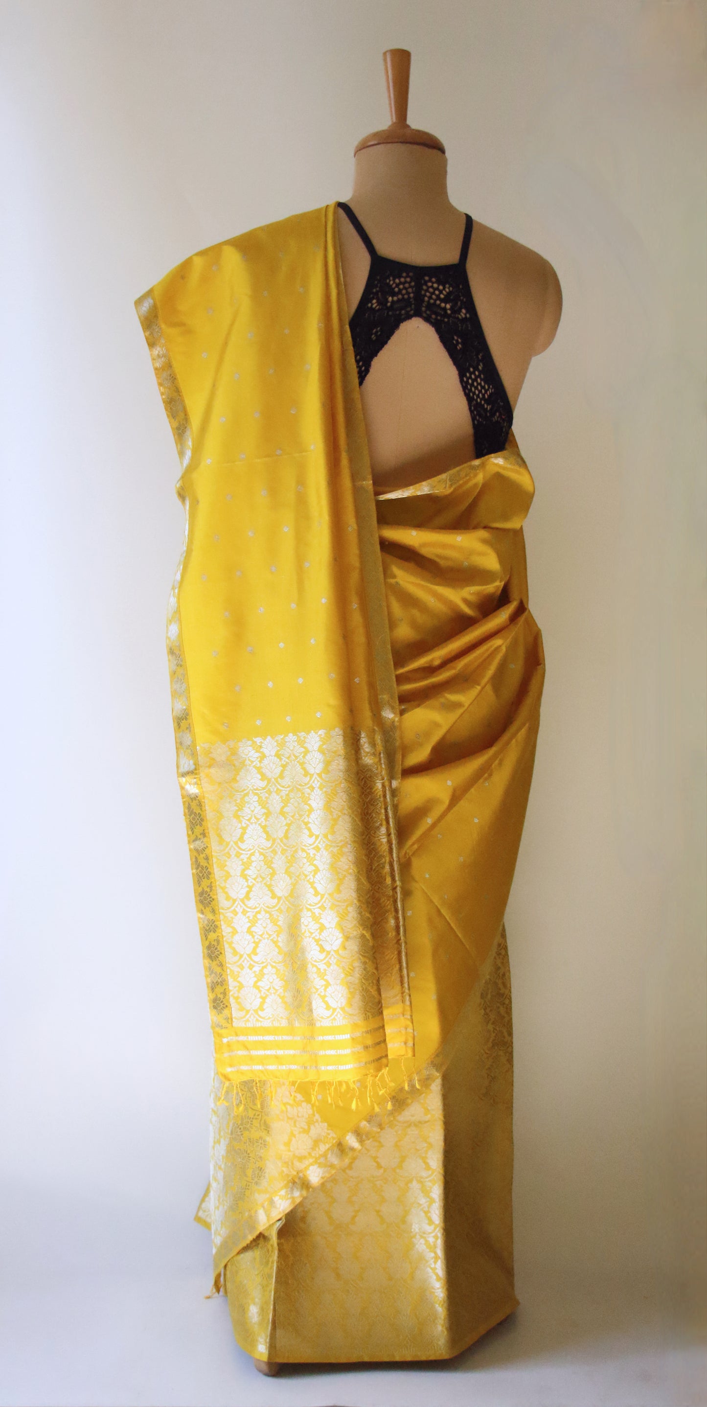 Lemon Yellow Mulberry Silk Traditional Mekhla Chador Set