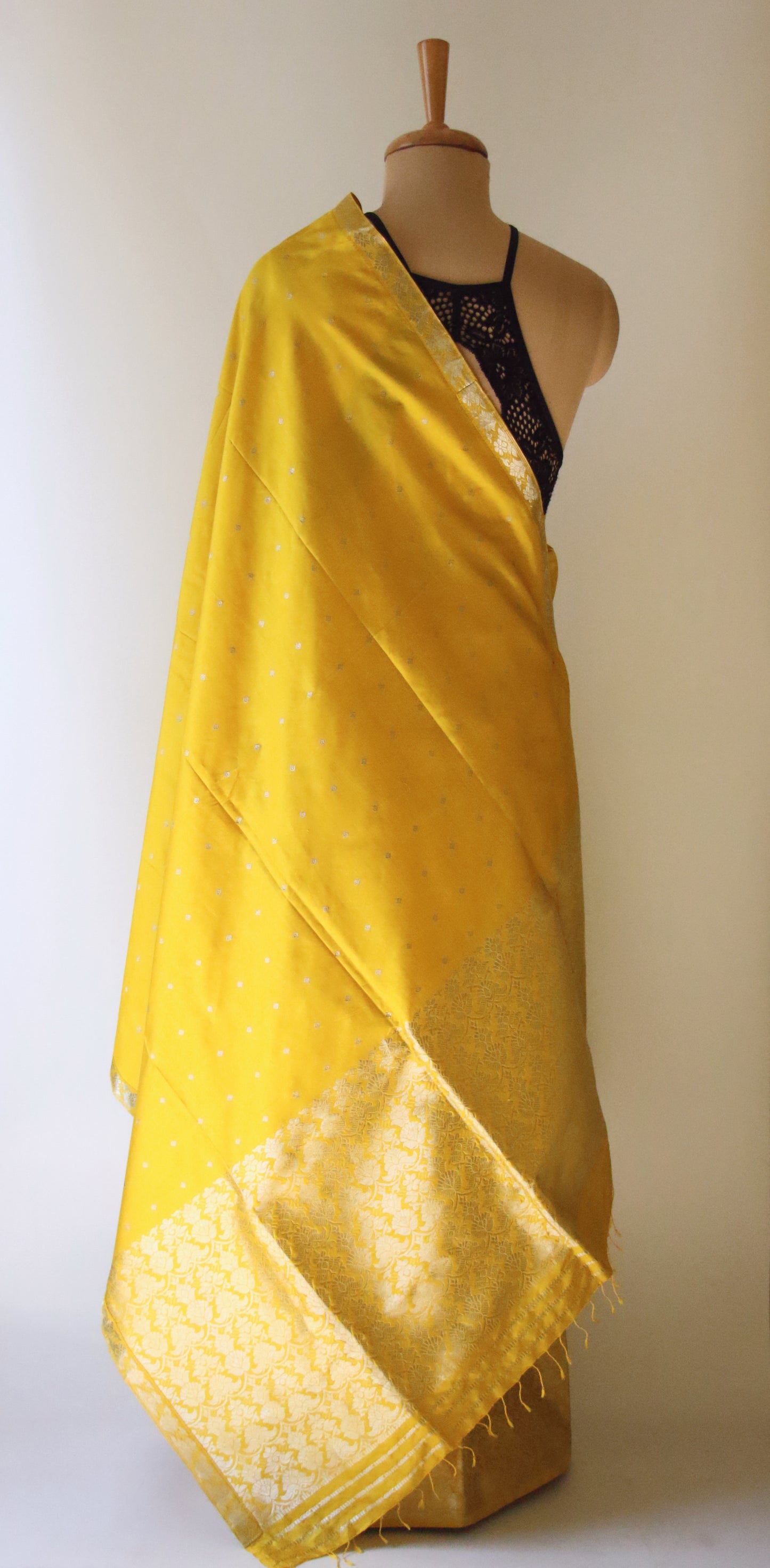 Lemon Yellow Mulberry Silk Traditional Mekhla Chador Set