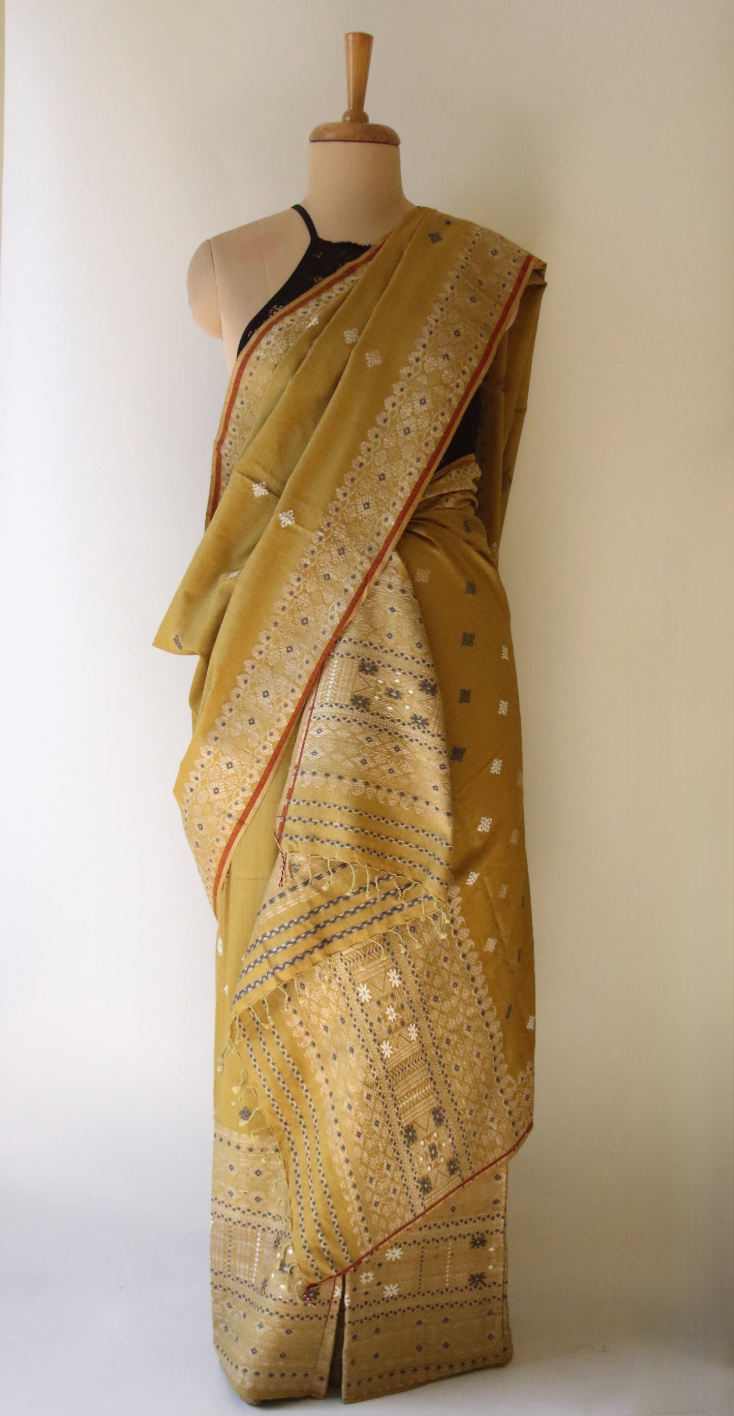 Olive Green Natural Dyed  Eri Silk Traditional Mekhela Chador Set