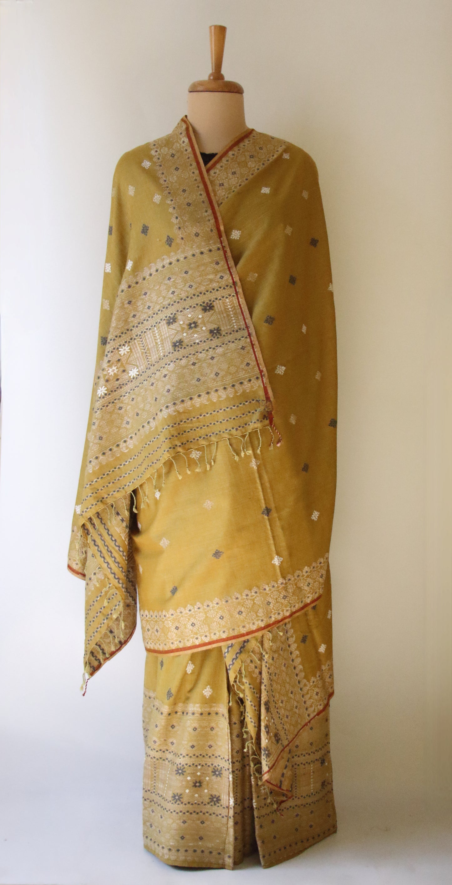 Olive Green Natural Dyed  Eri Silk Traditional Mekhela Chador Set