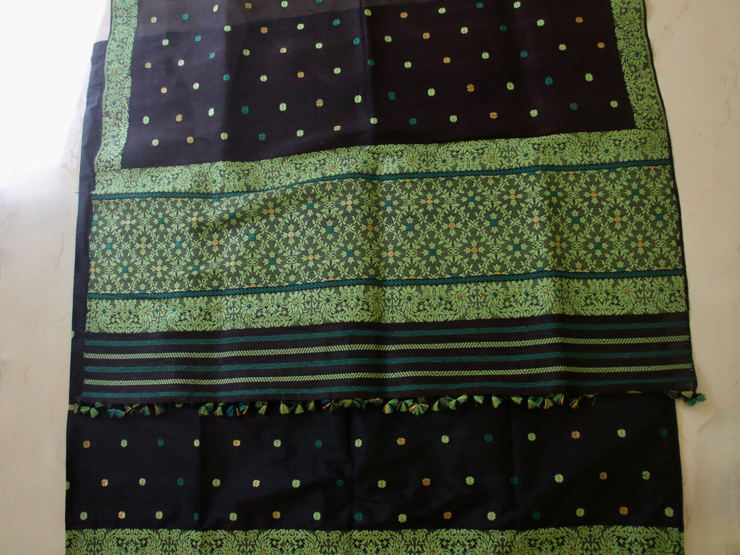 Black Colour Traditional Handloom Mulberry Silk Mekhla Chador Set