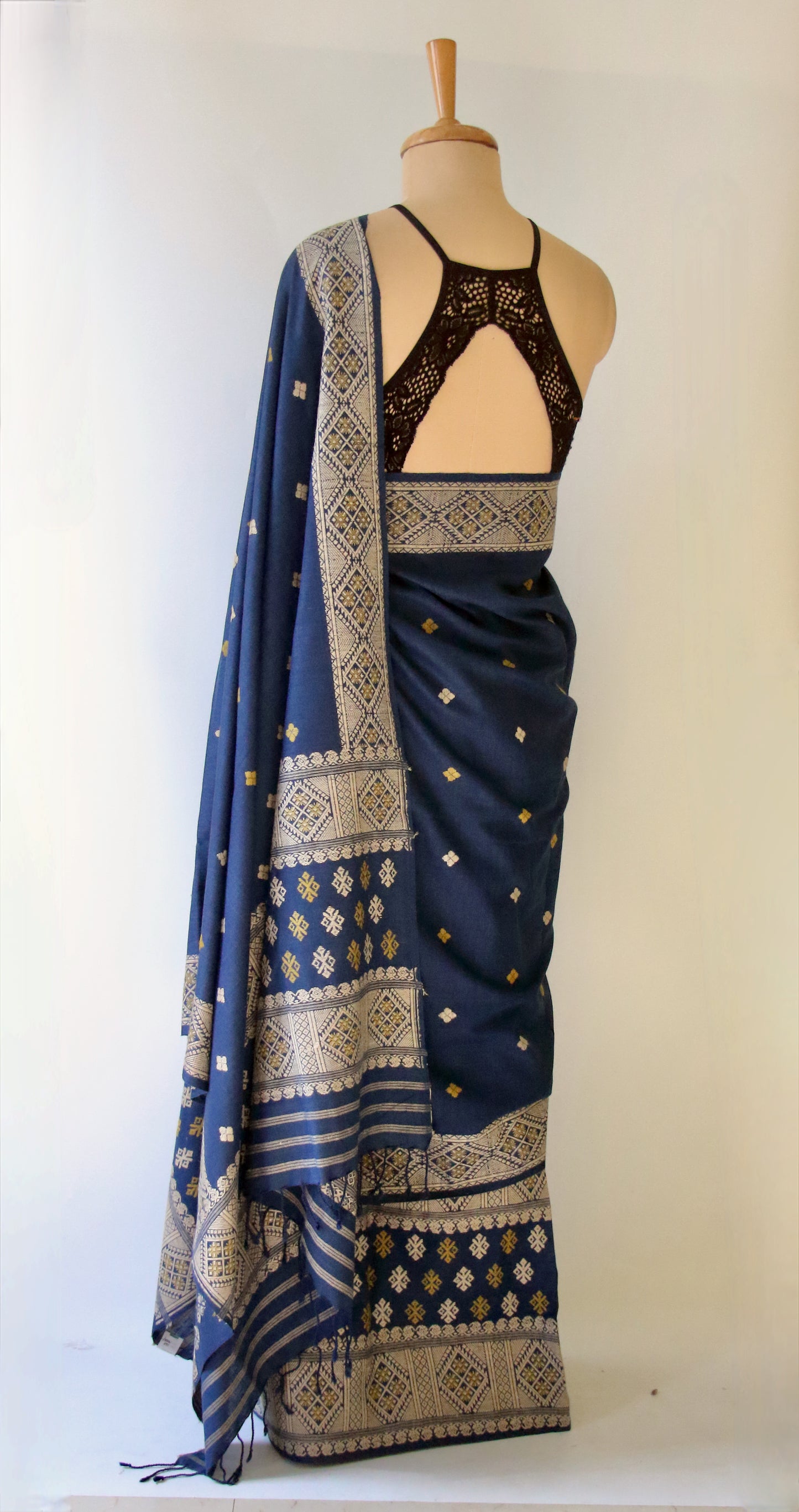 Indigo Narural Dyed Eri Silk Traditional Mekhela Chador Set