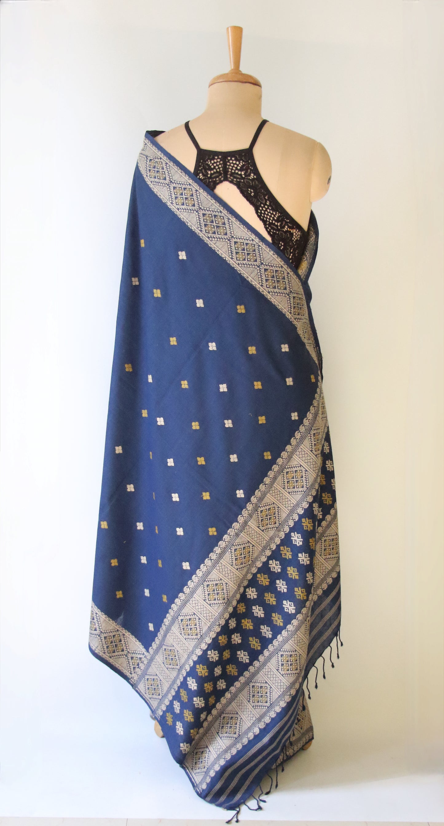 Indigo Narural Dyed Eri Silk Traditional Mekhela Chador Set
