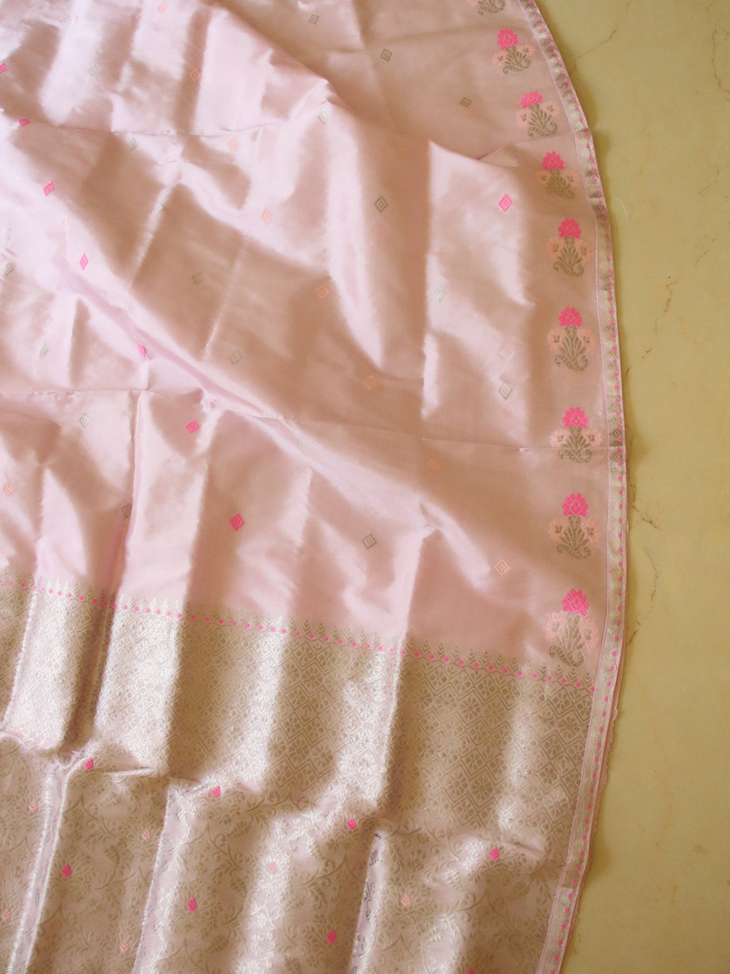 Soft Pink Traditional Handloom Mulberry Silk Mekhla Chador Set