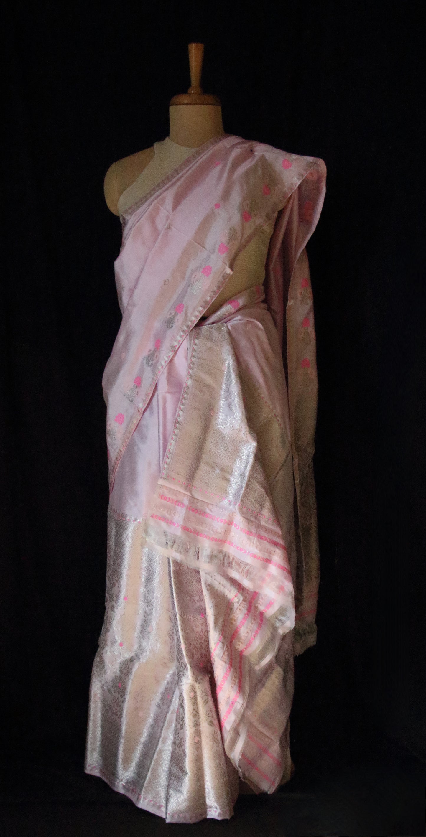 Soft Pink Traditional Handloom Mulberry Silk Mekhla Chador Set