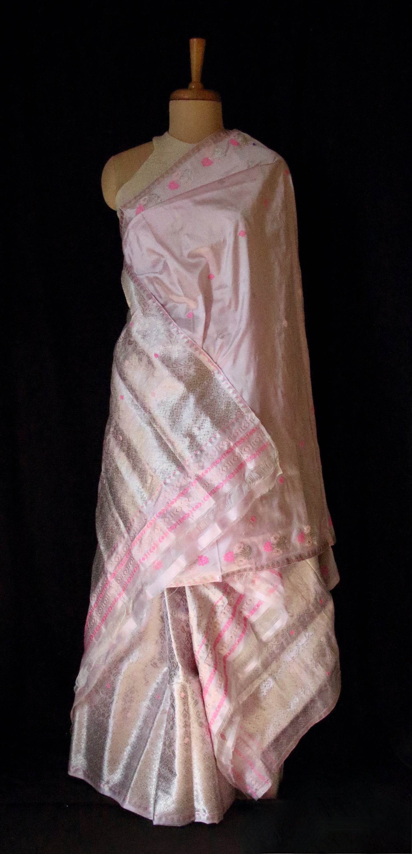 Soft Pink Traditional Handloom Mulberry Silk Mekhla Chador Set