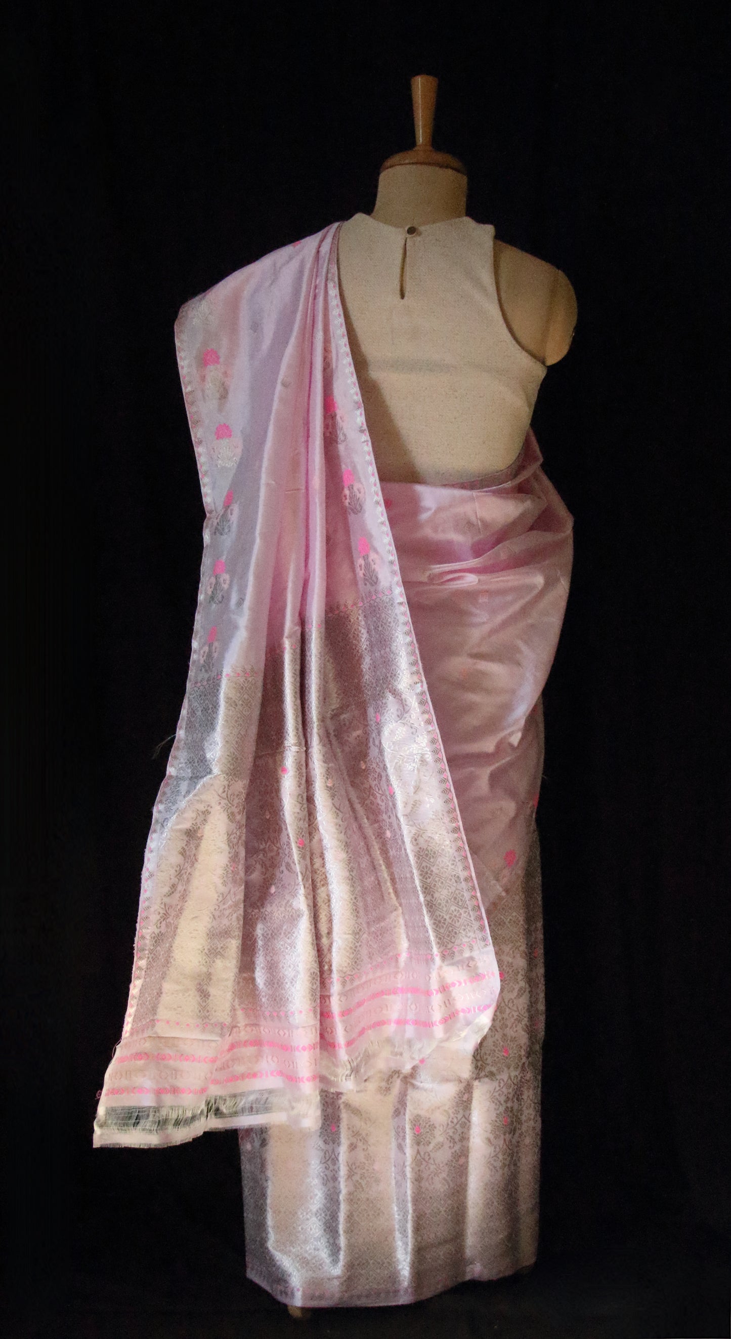 Soft Pink Traditional Handloom Mulberry Silk Mekhla Chador Set