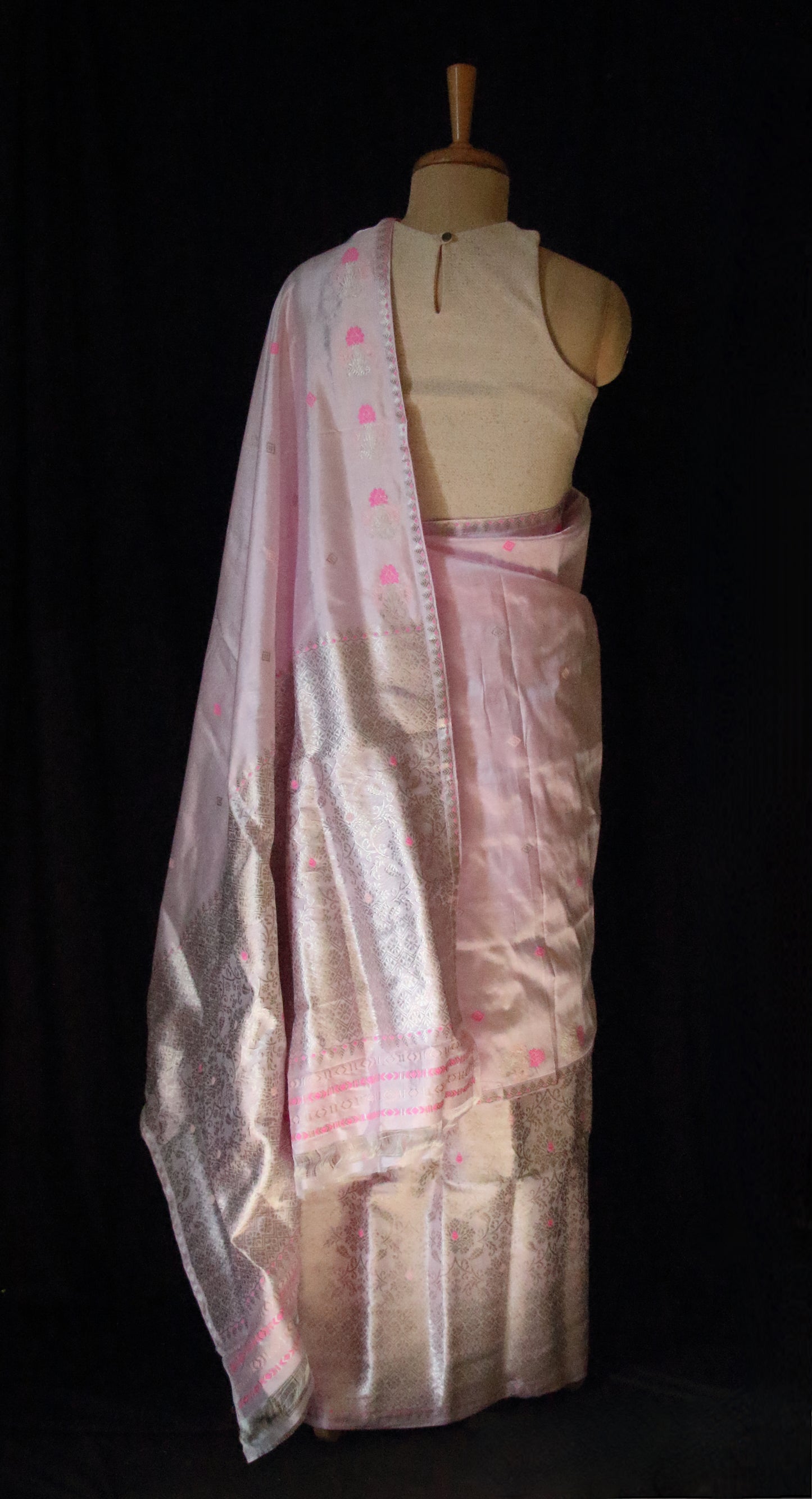 Soft Pink Traditional Handloom Mulberry Silk Mekhla Chador Set