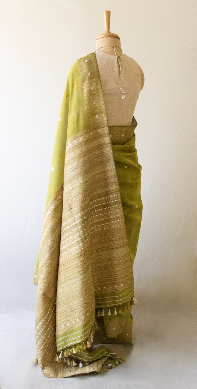 Natural Dyed Green Handloom Eri Silk / Mulberry Silk Sari from Assam