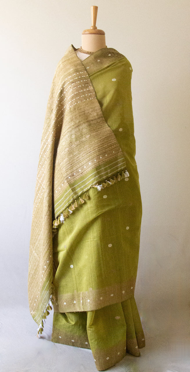 Natural Dyed Green Handloom Eri Silk / Mulberry Silk Sari from Assam