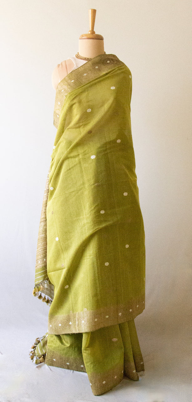 Natural Dyed Green Handloom Eri Silk / Mulberry Silk Sari from Assam