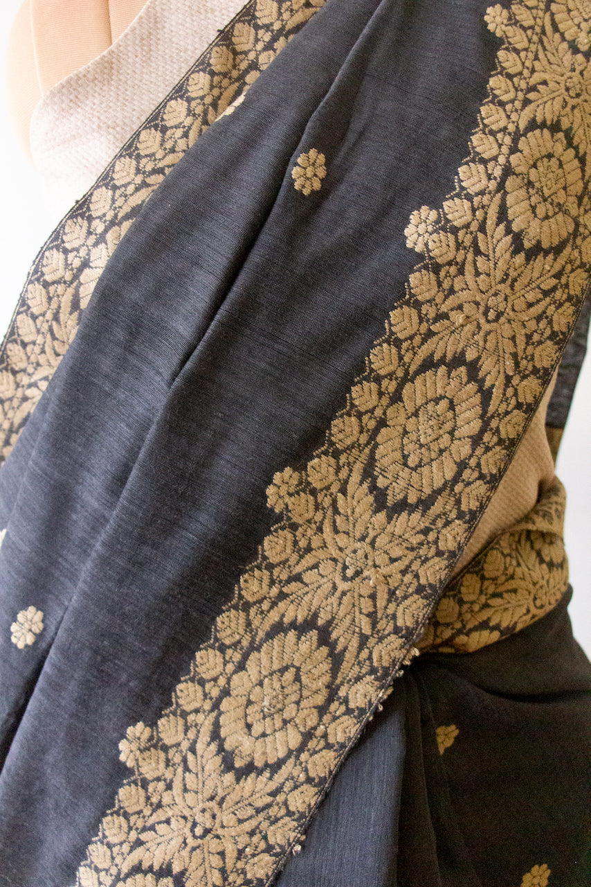 Natural Dyed Grey Handloom Eri Silk / Mulberry Silk Sari from Assam