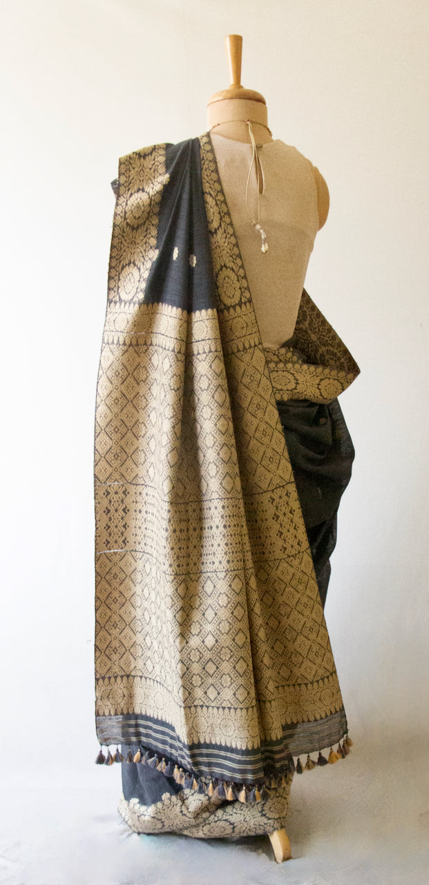 Natural Dyed Grey Handloom Eri Silk / Mulberry Silk Sari from Assam