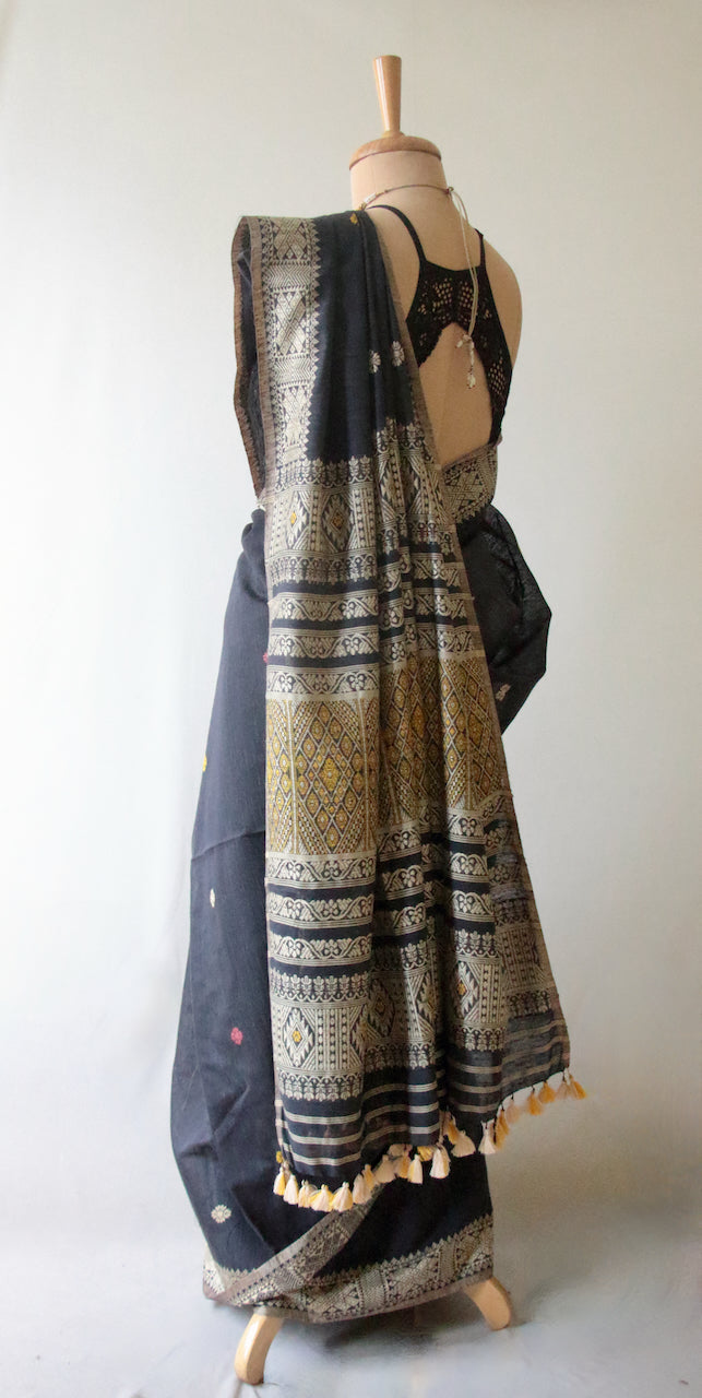 Natural Dyed Dark Grey Handloom Eri Silk / Mulberry Silk Sari from Assam